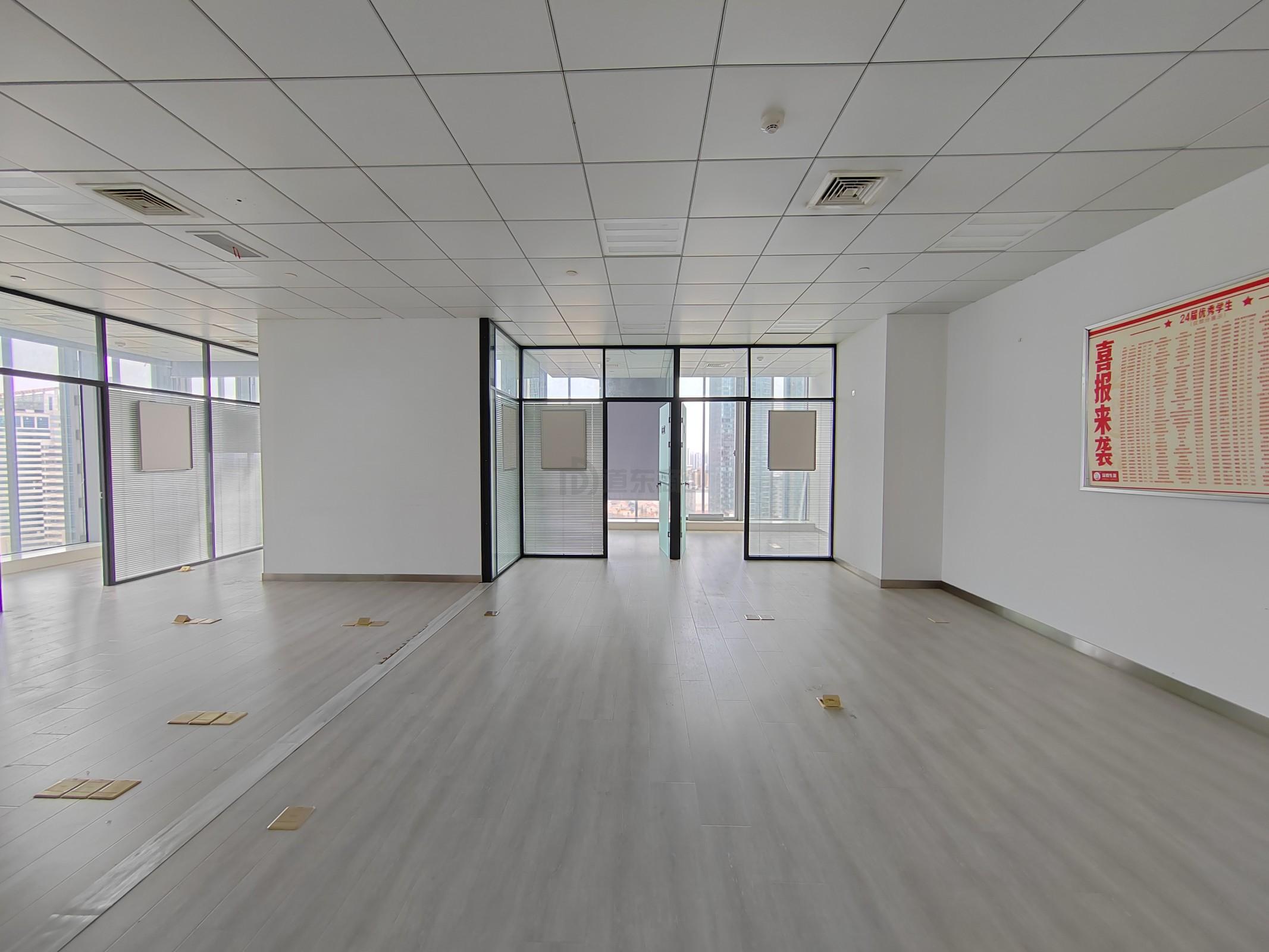 云蝠大厦面积178平