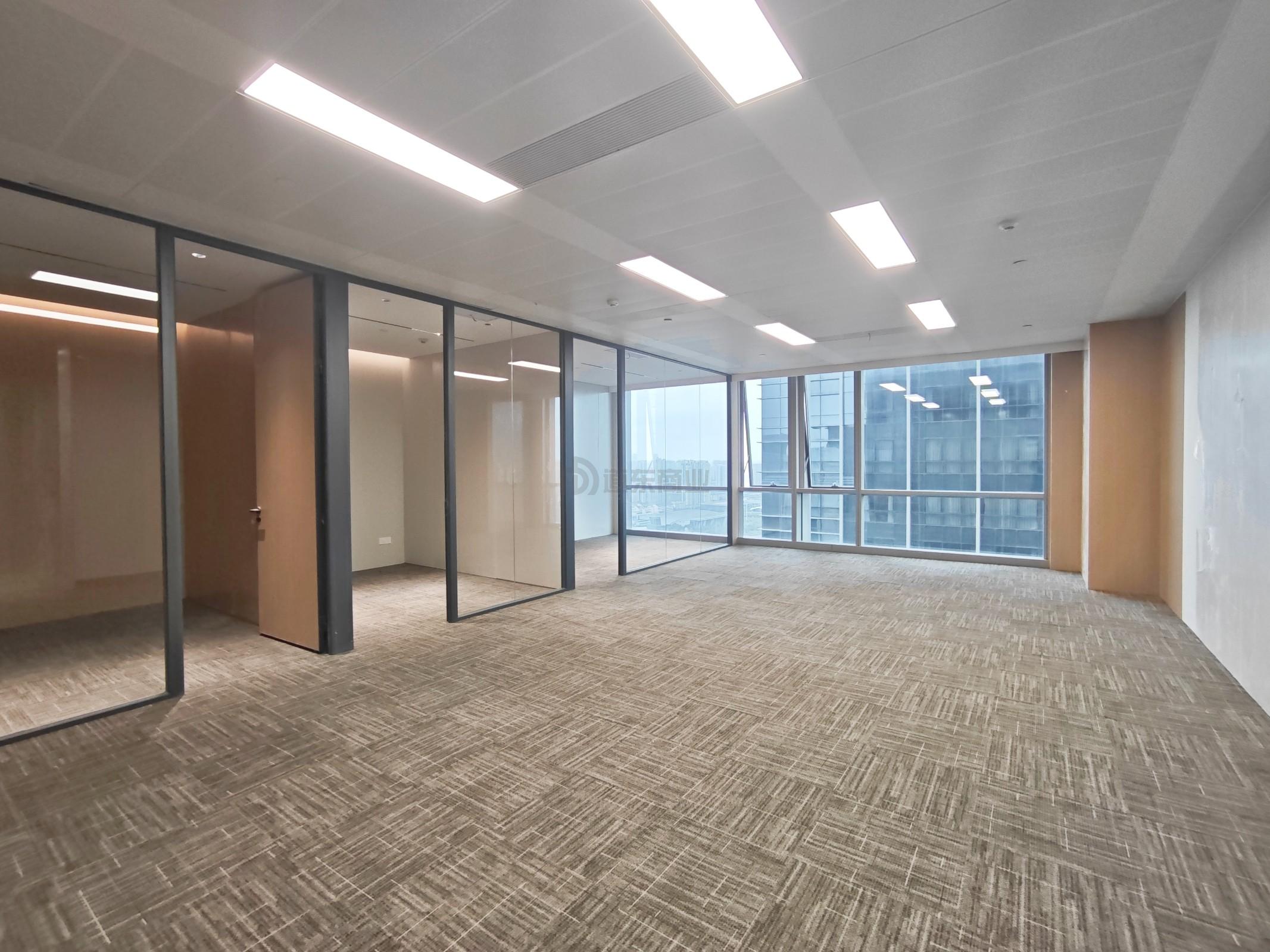 上海中心城开国际158平米办公室出租