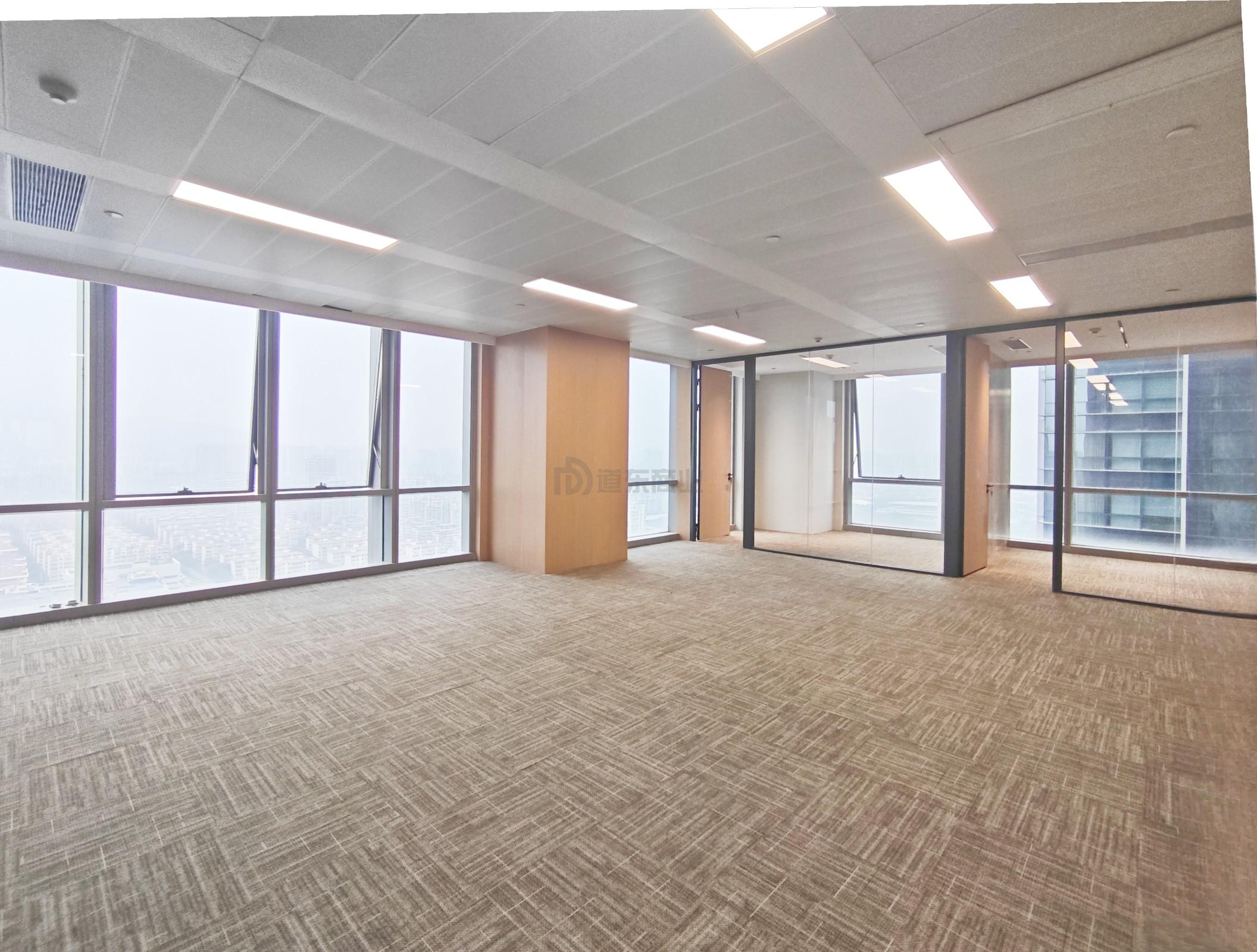 上海中心城开国际150平米办公室出租