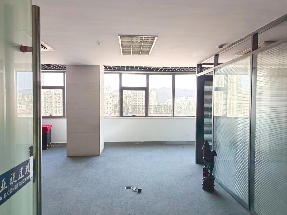 联创大厦1050平米办公室出租