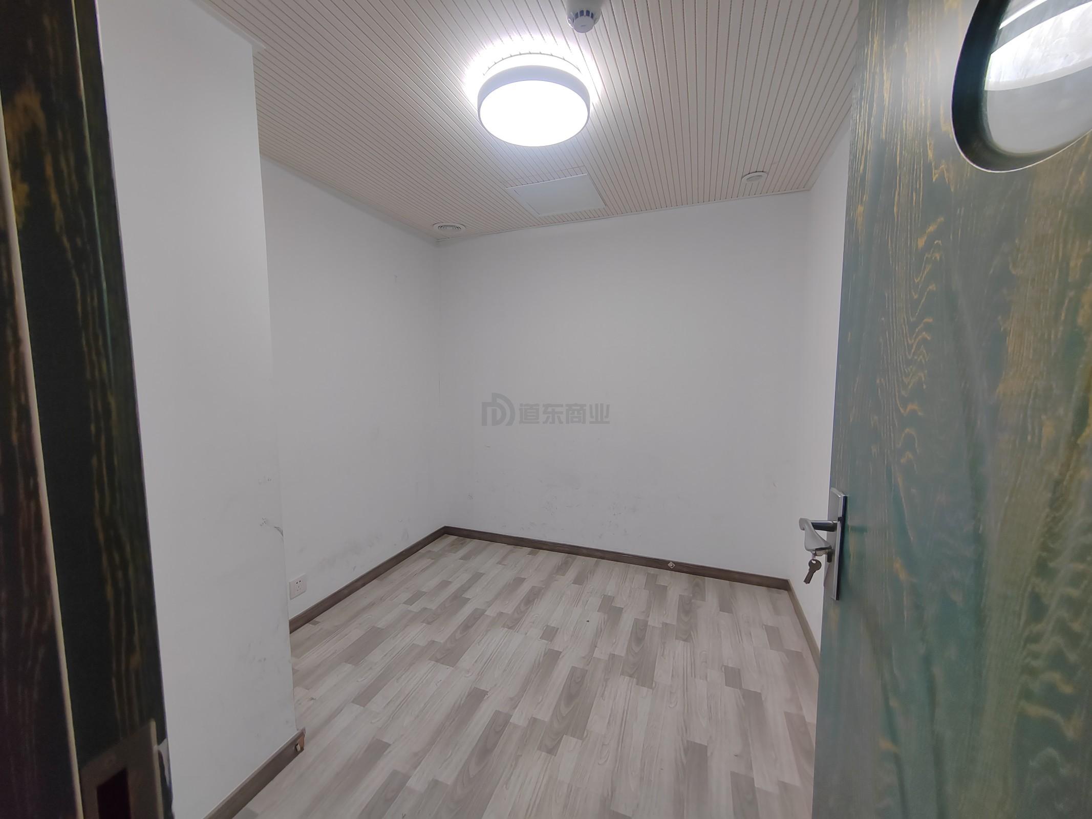 金源国际面积330平