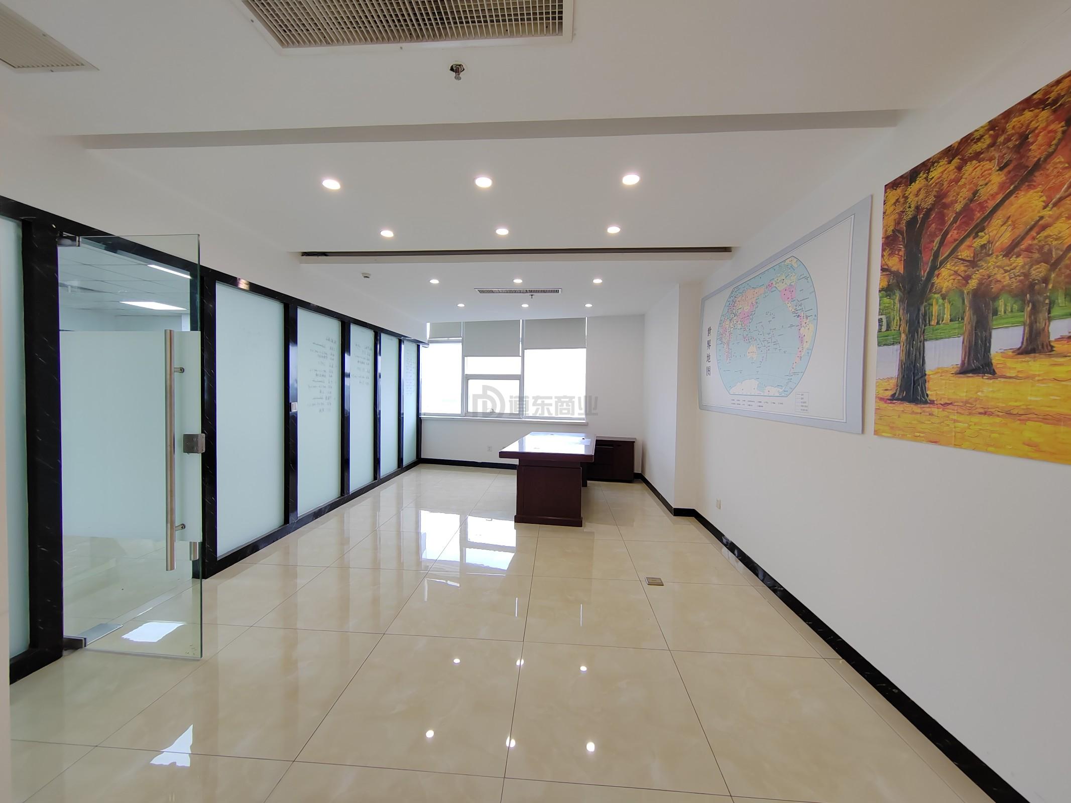 华仁逸景大厦面积353平