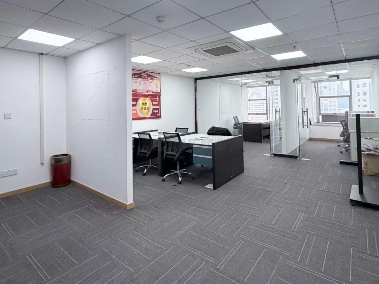 财富大厦86平米办公室出租