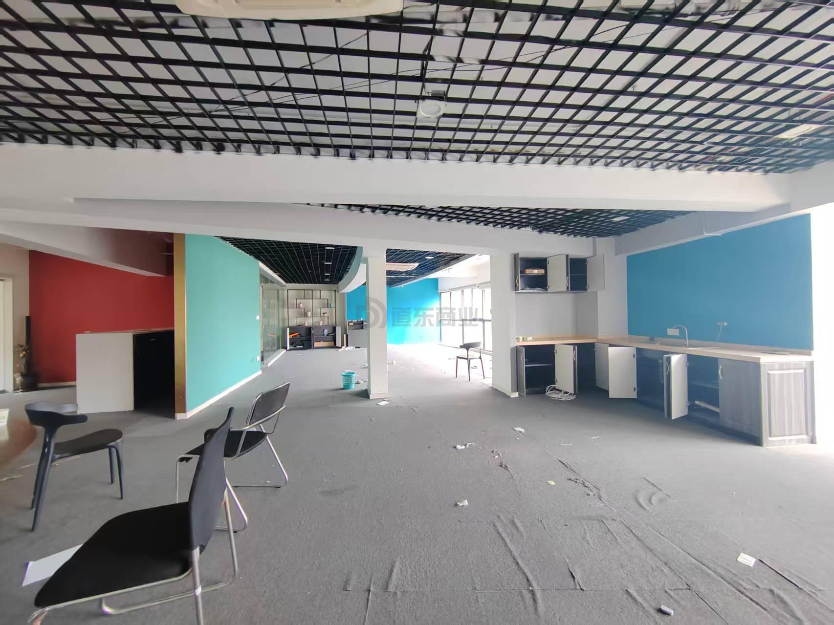 现代之星面积250平