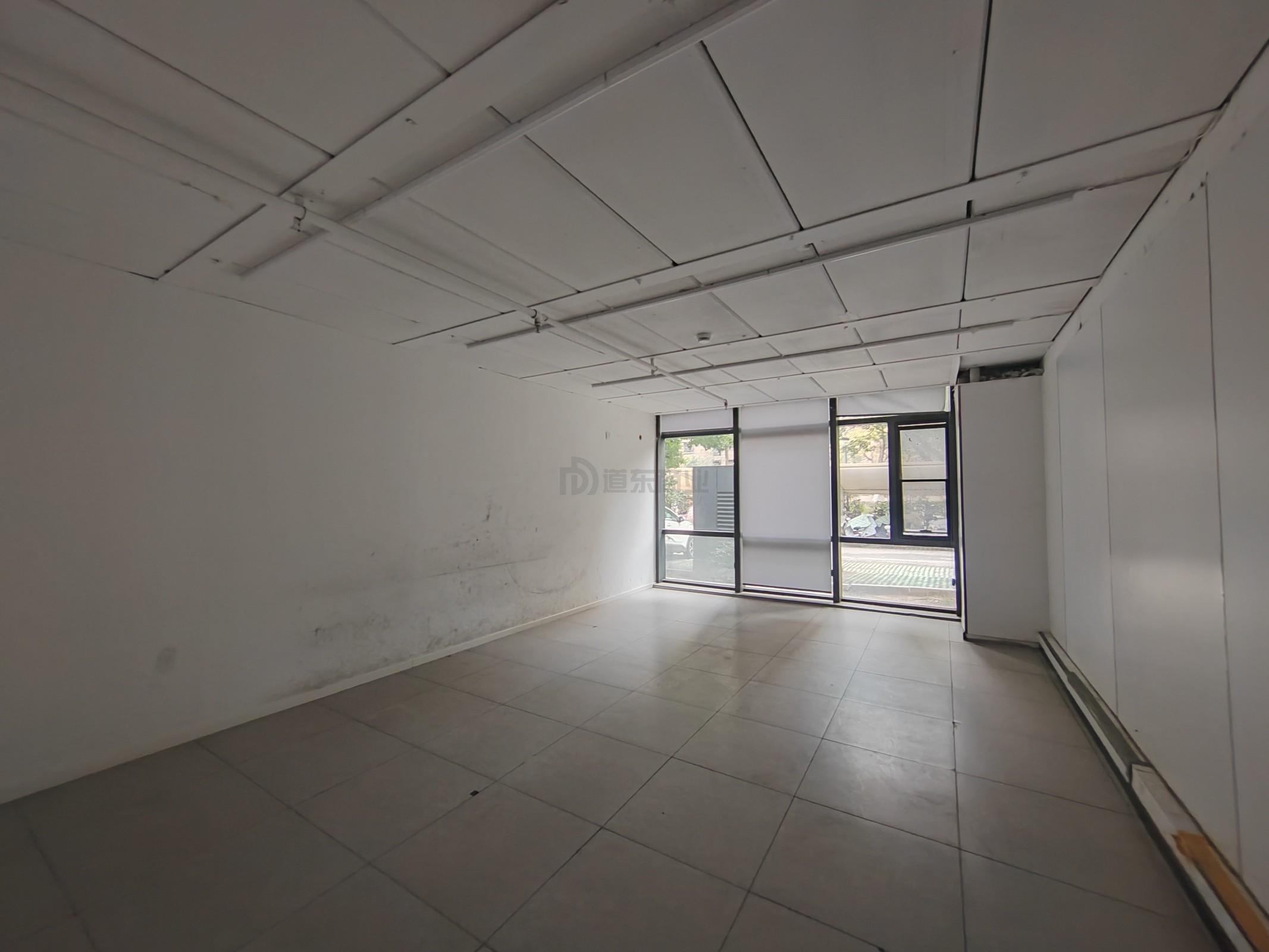 金源国际面积220平