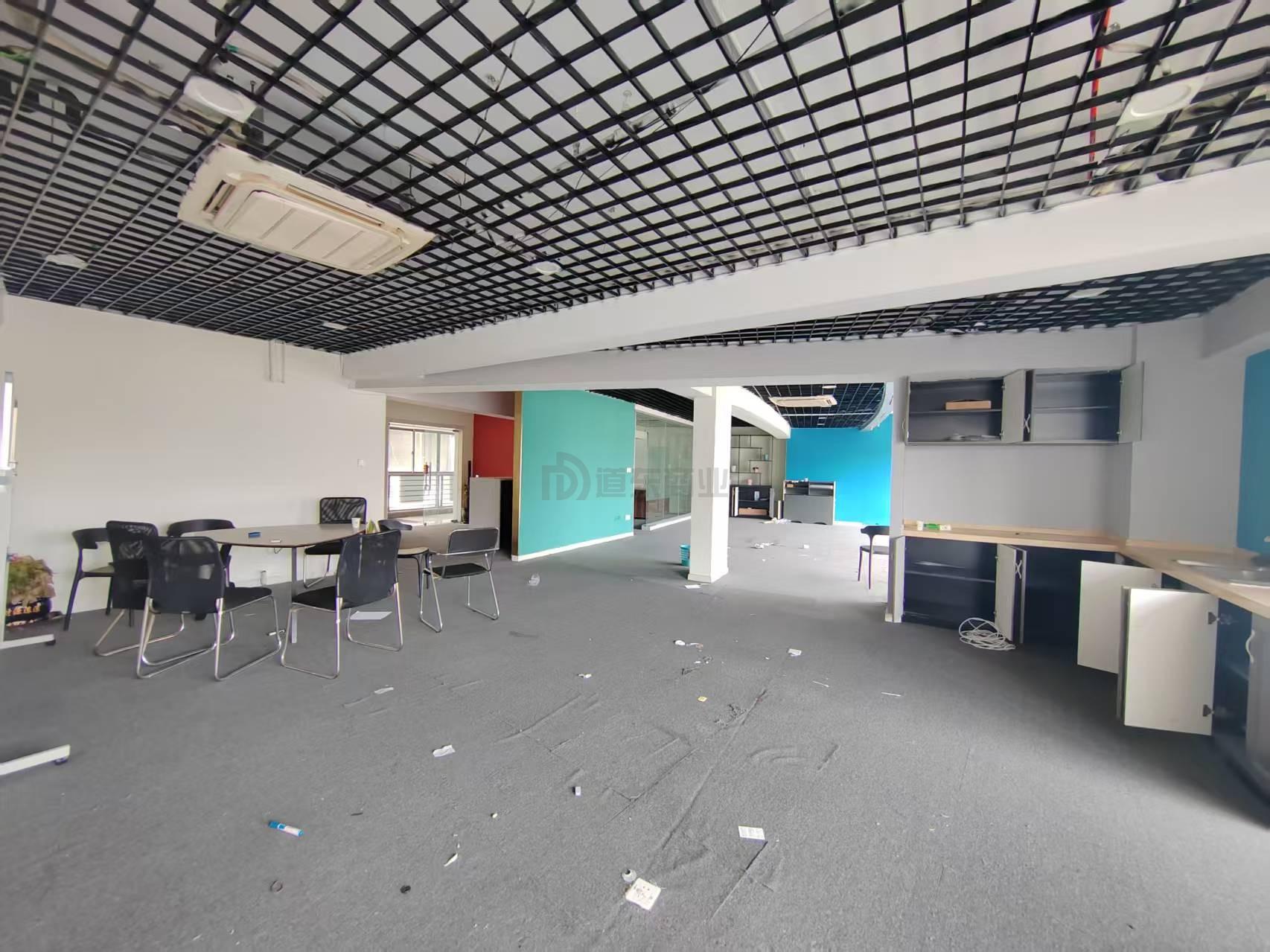 现代之星面积250平