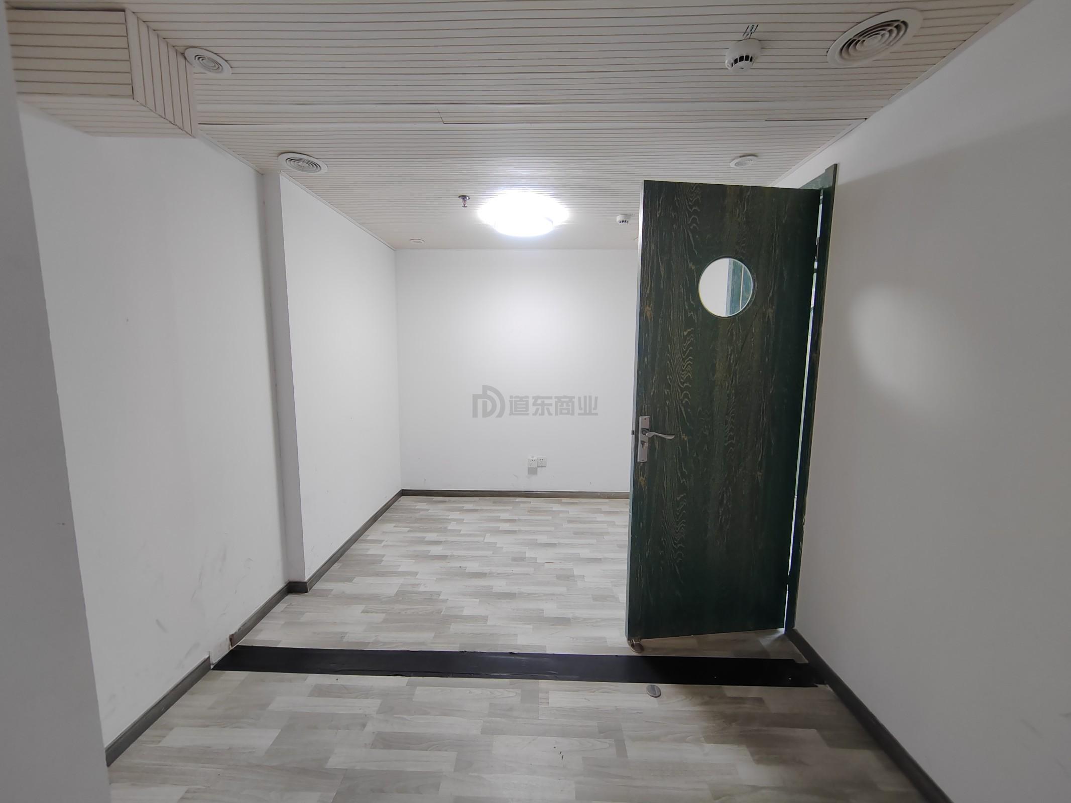 金源国际面积330平