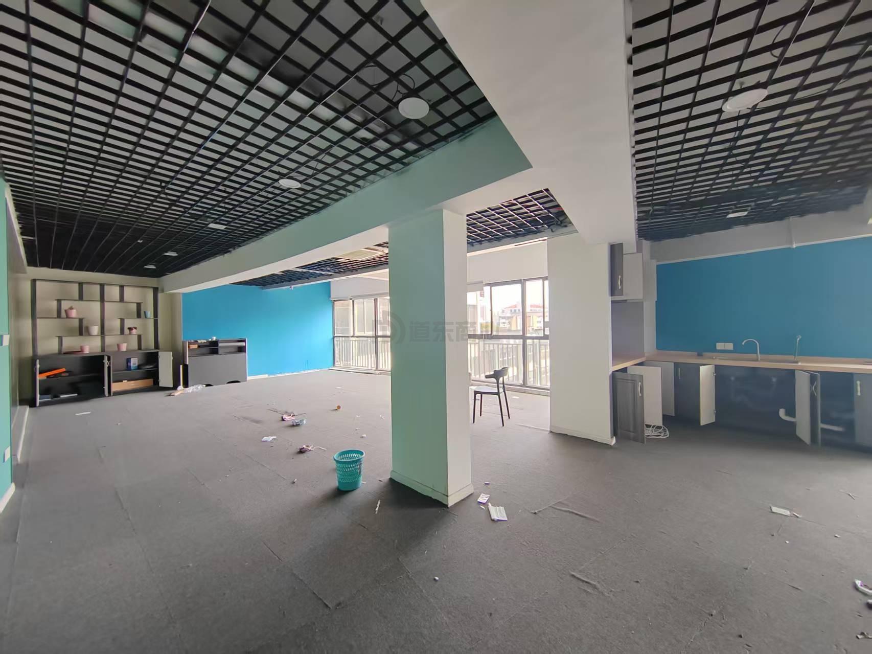 现代之星面积250平