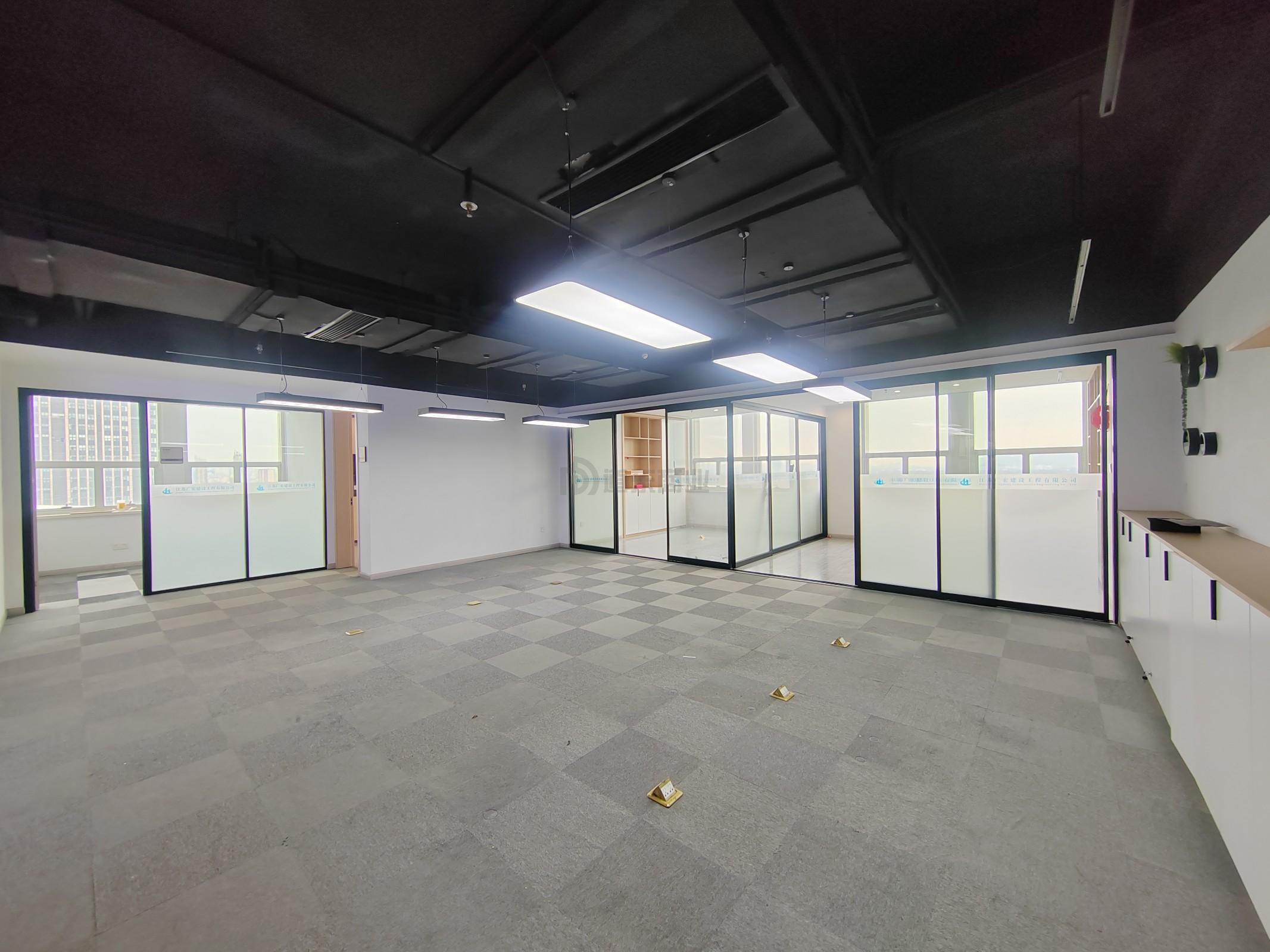 华仁逸景大厦面积269平