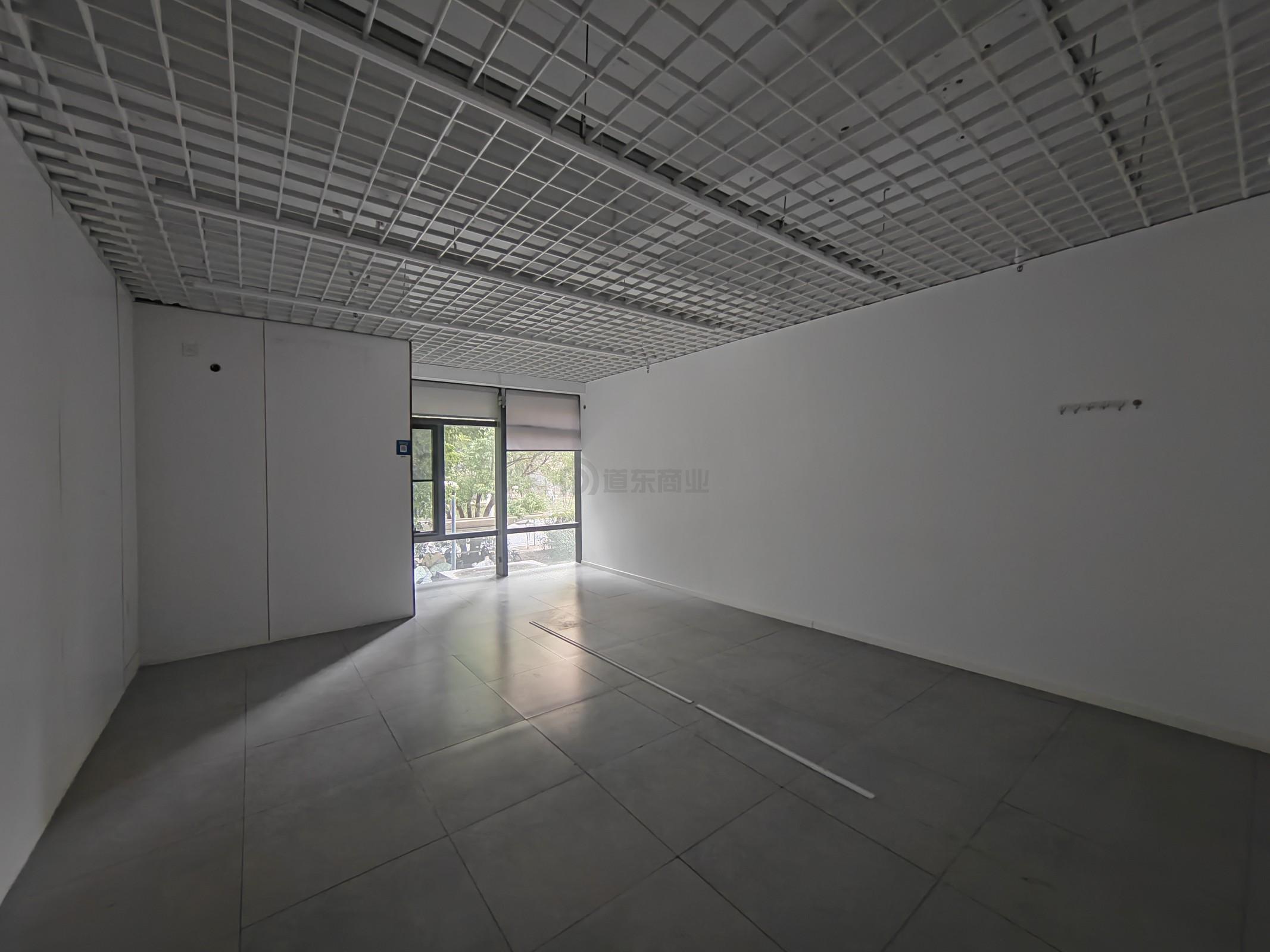 金源国际面积220平