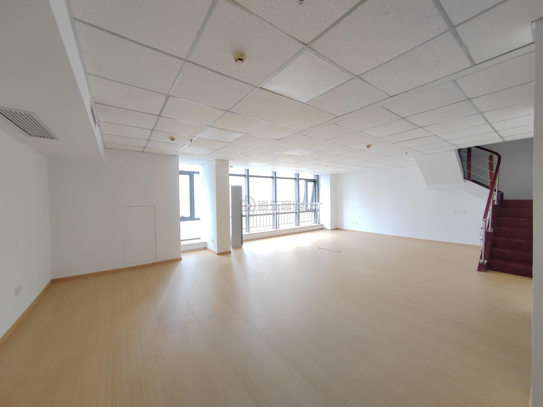 金源国际面积220平