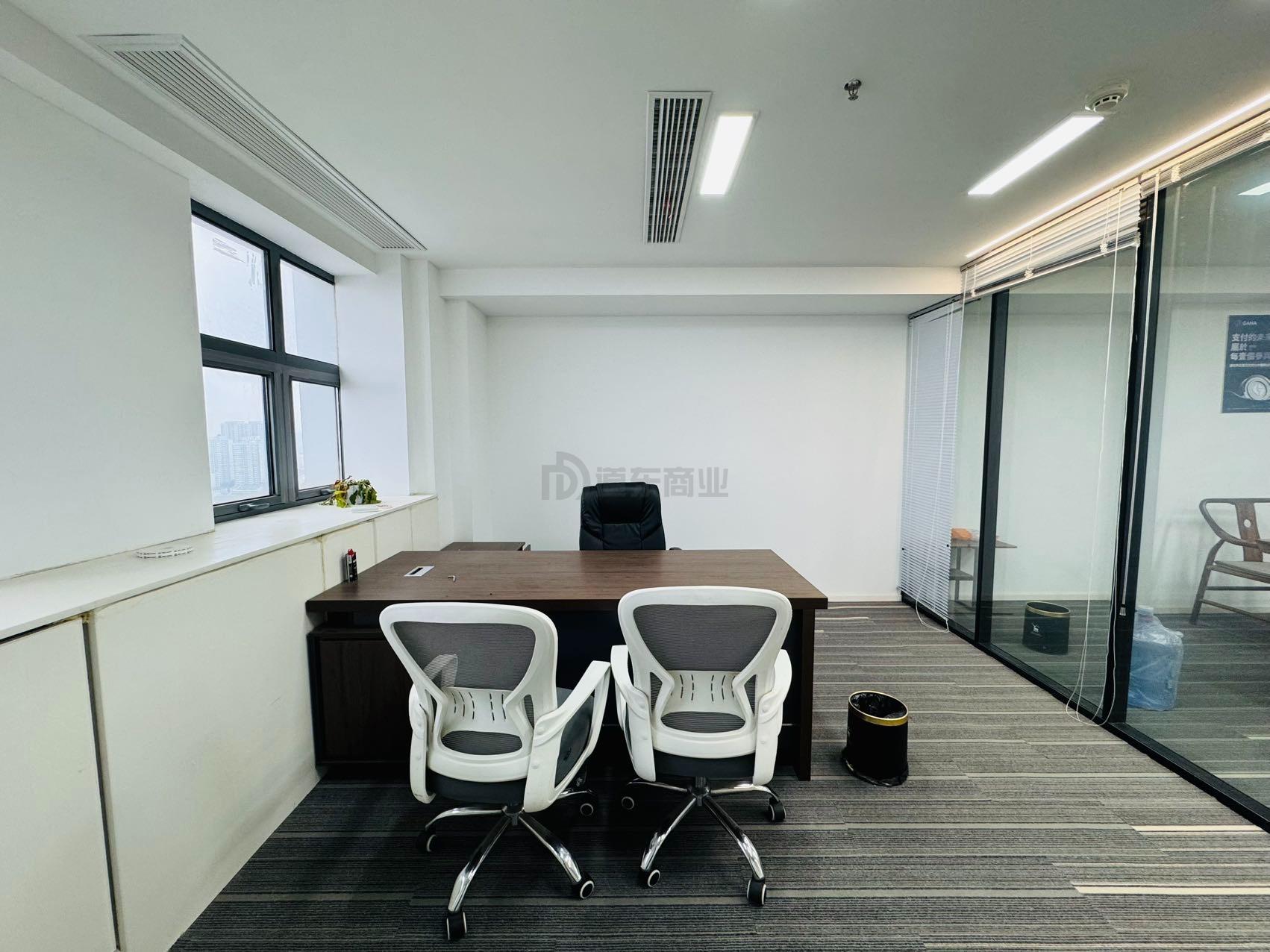 名品城面积80平