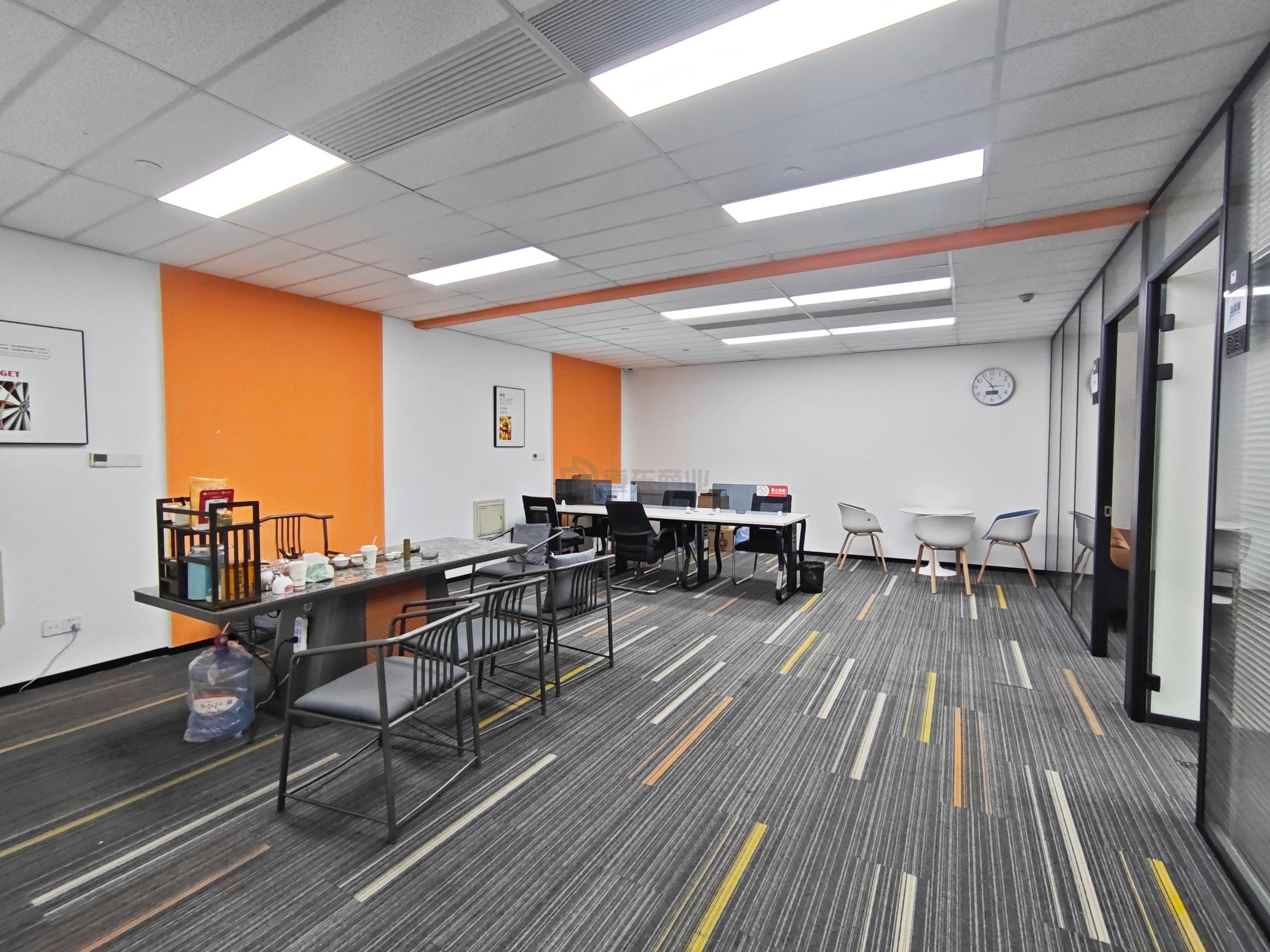 红豆国际广场面积170平