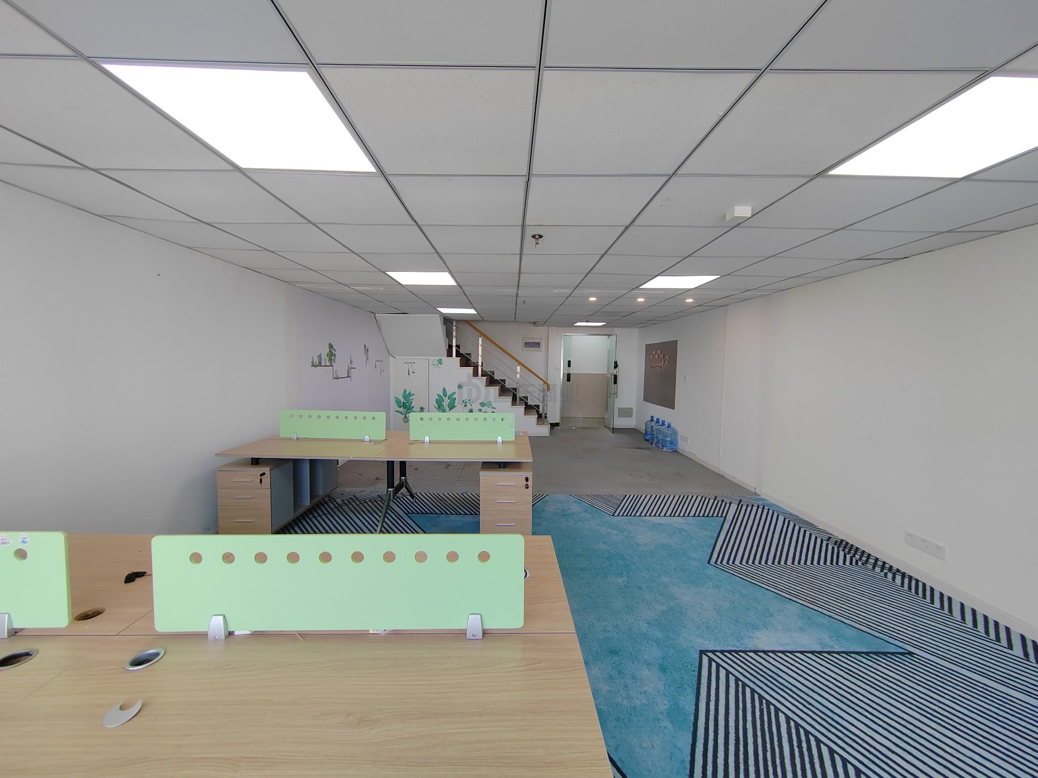 百脑汇科技大厦面积150平