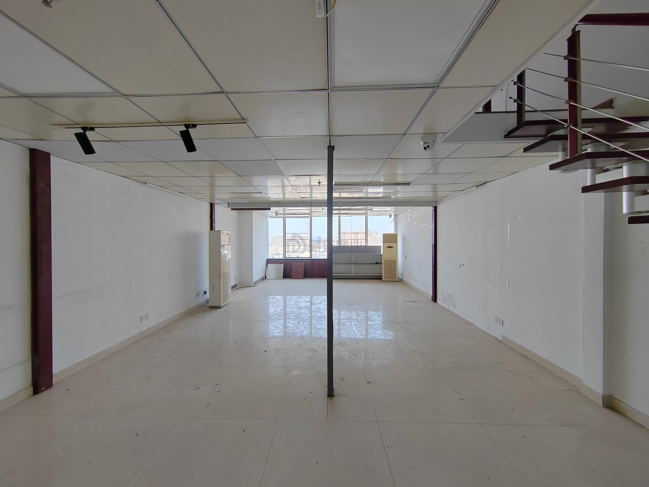 百脑汇科技大厦面积150平