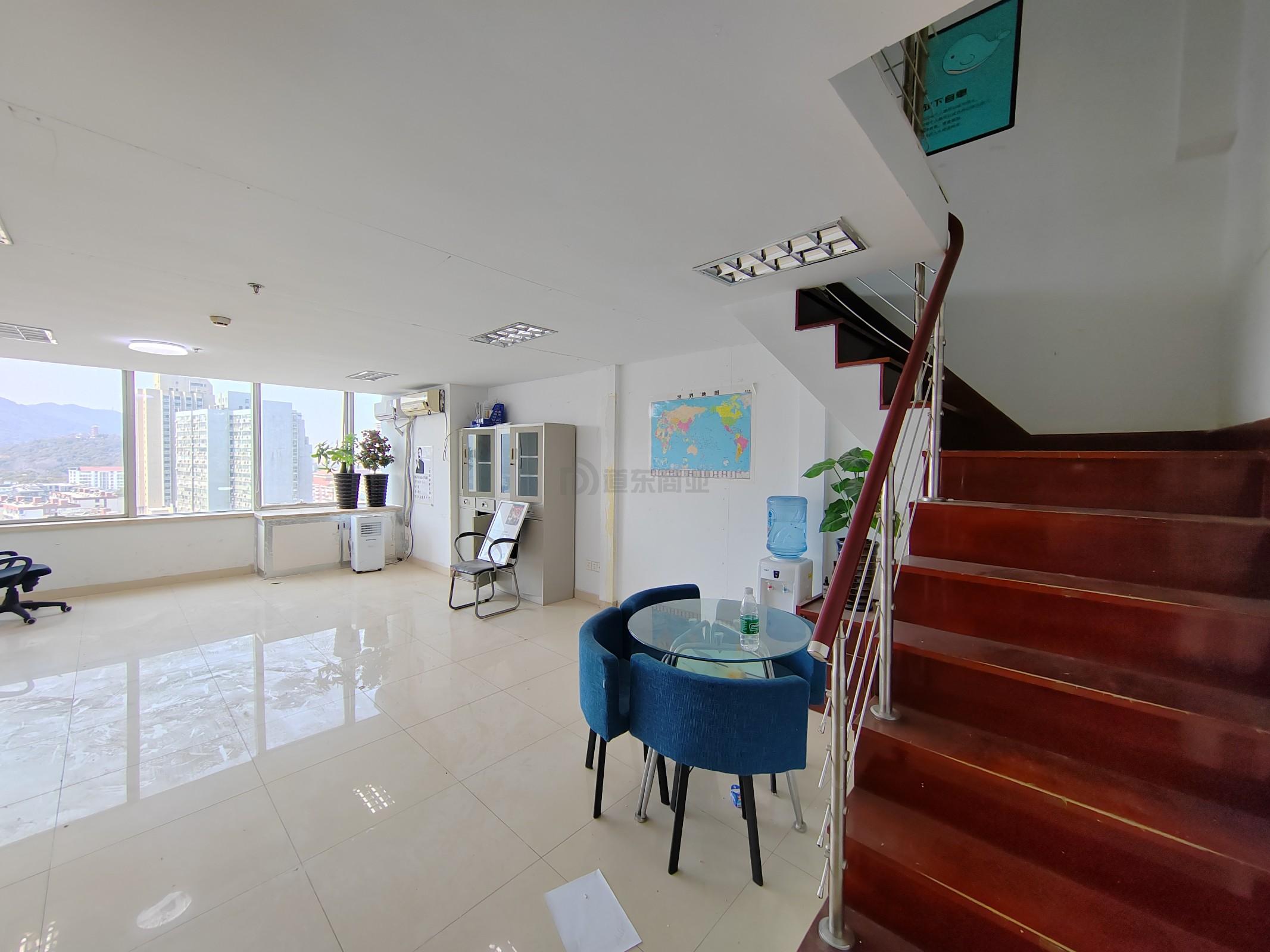 百脑汇科技大厦面积120平