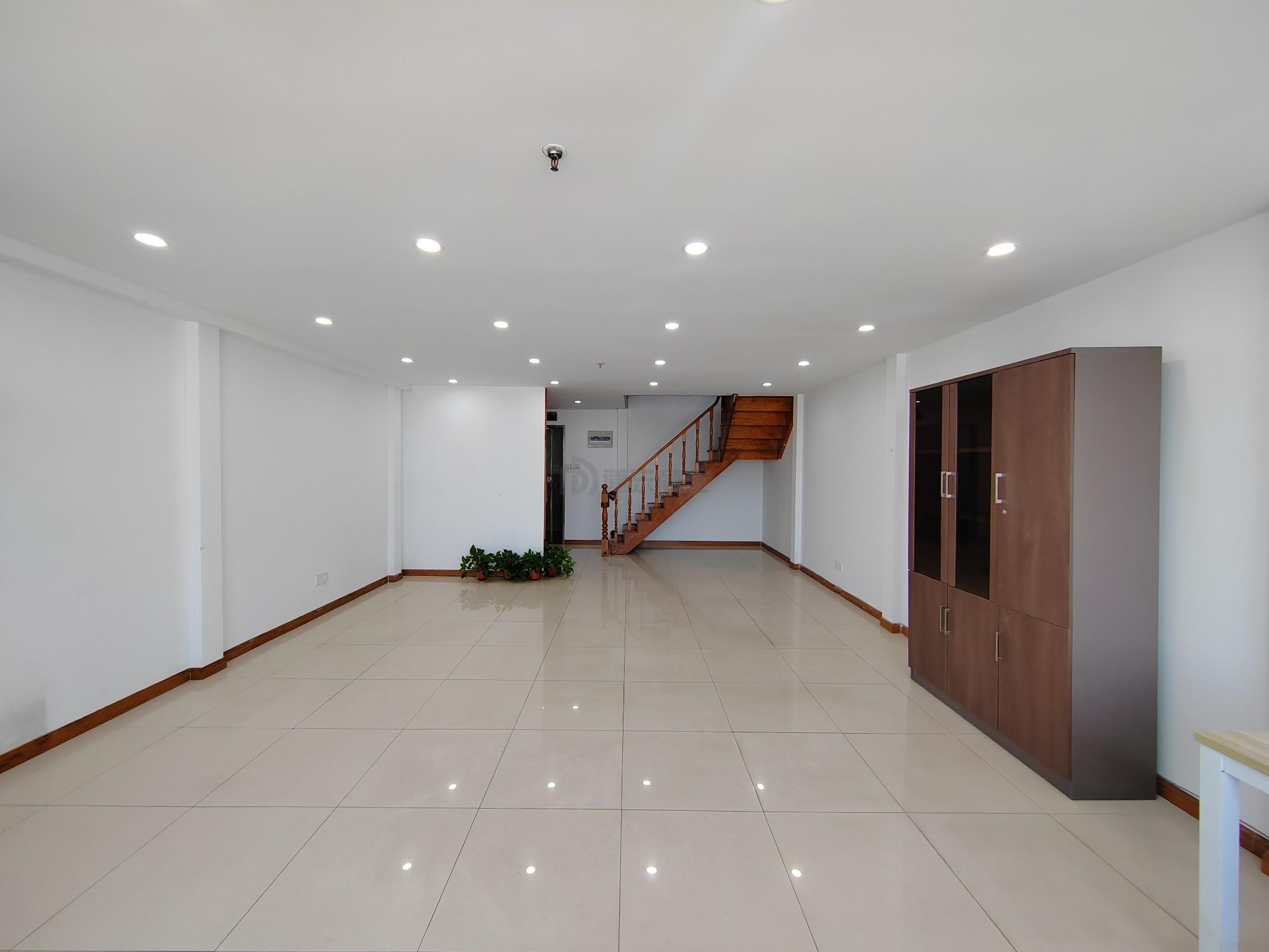 百脑汇科技大厦面积150平