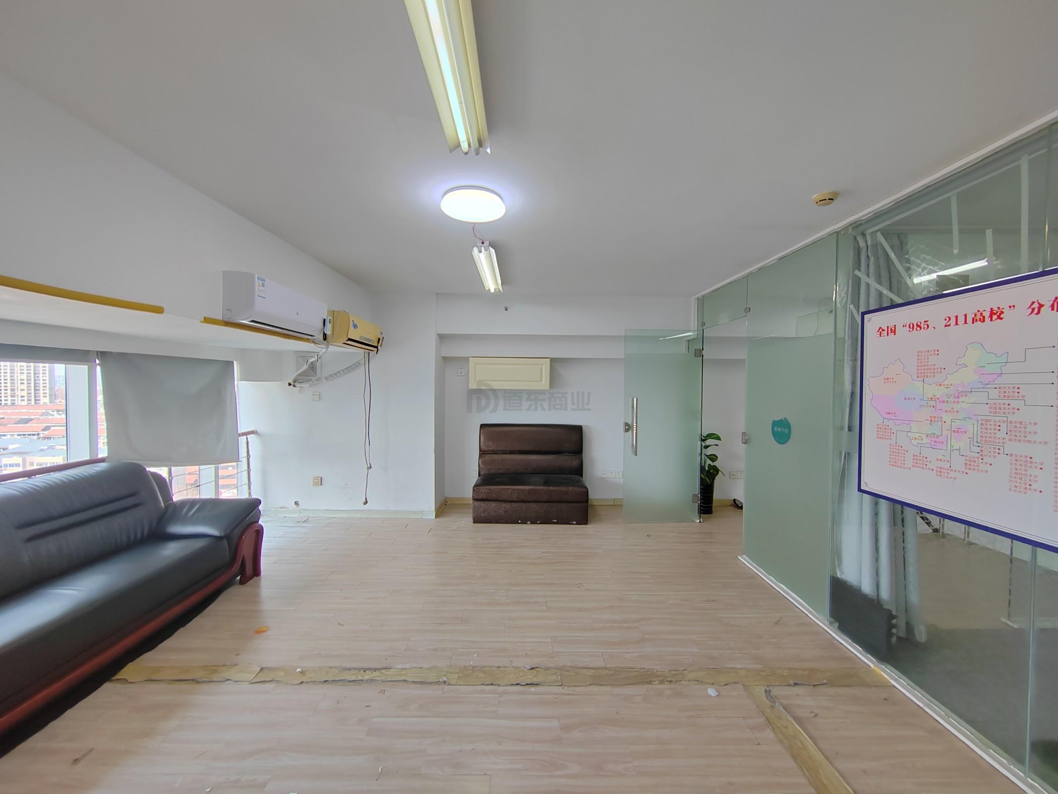 百脑汇科技大厦面积120平