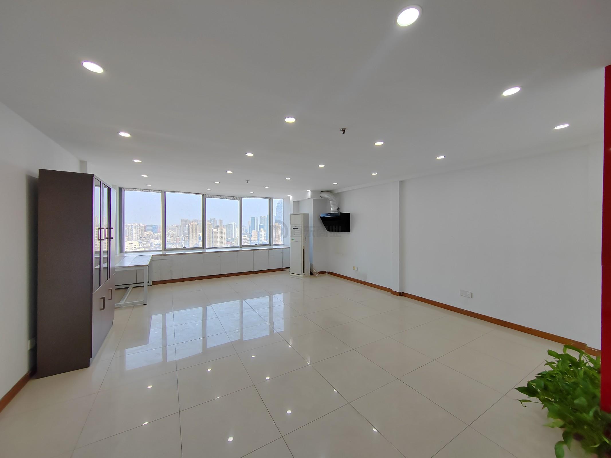 百脑汇科技大厦面积150平