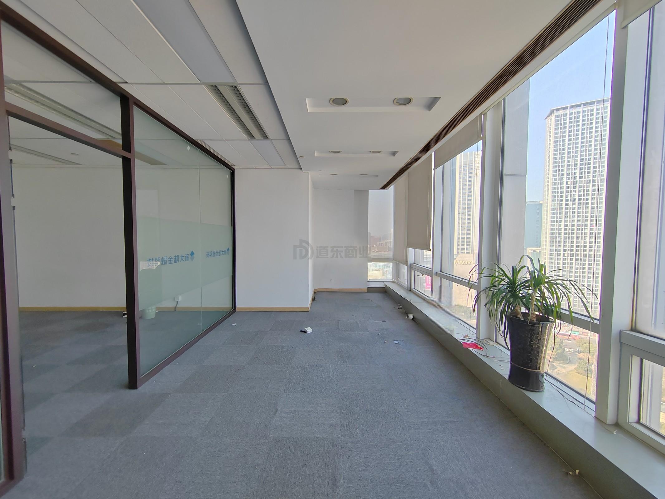 红豆国际广场面积100平