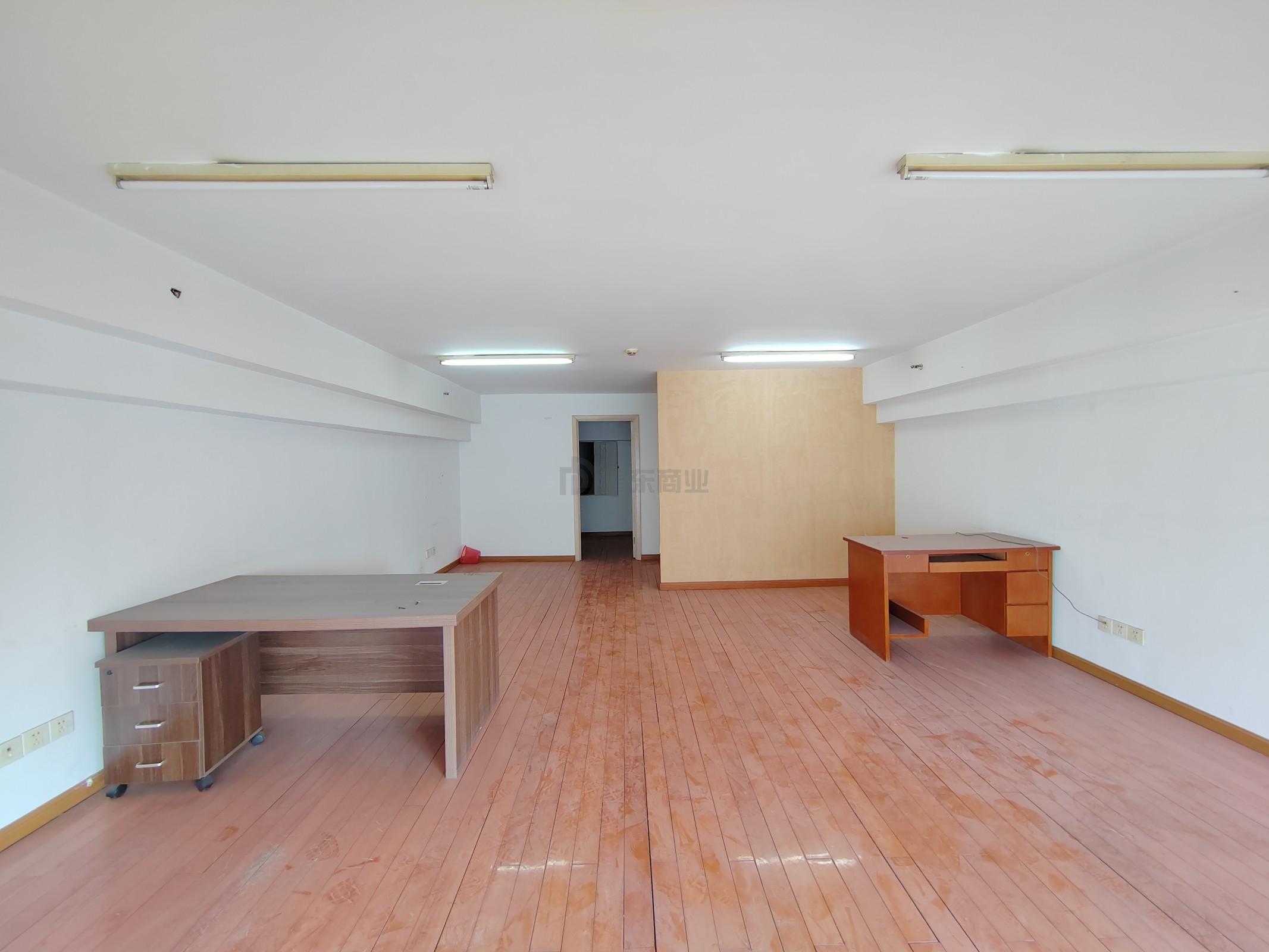 百脑汇科技大厦面积150平