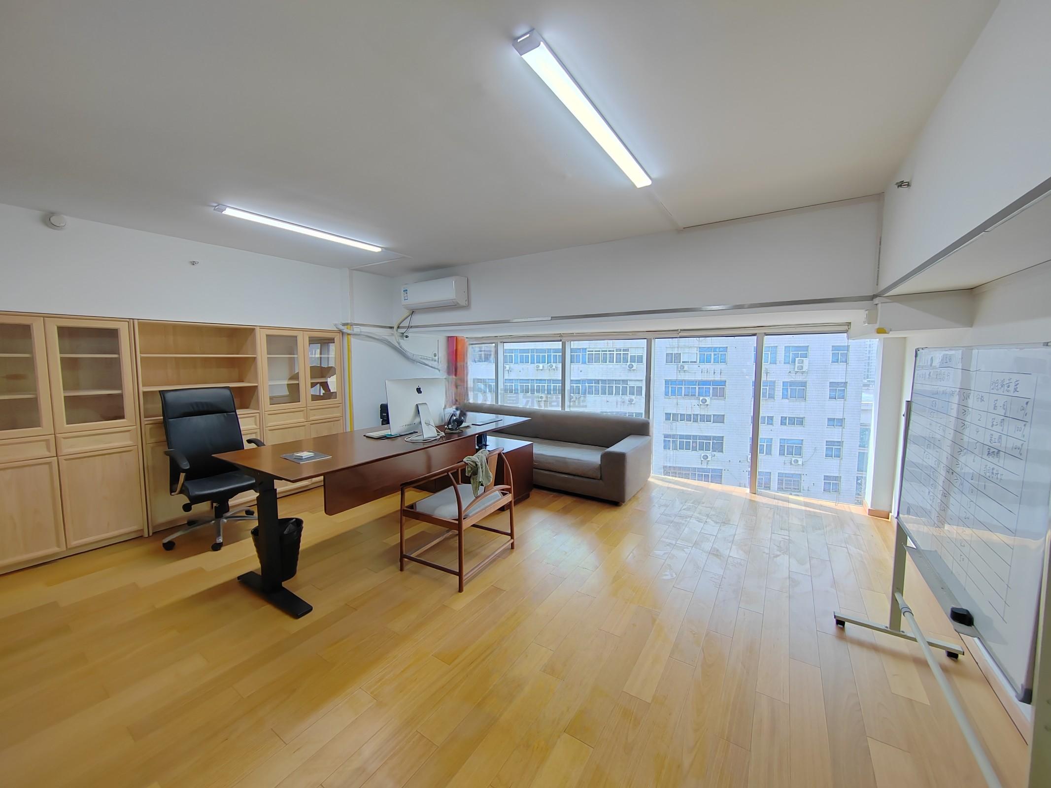 百脑汇科技大厦面积150平