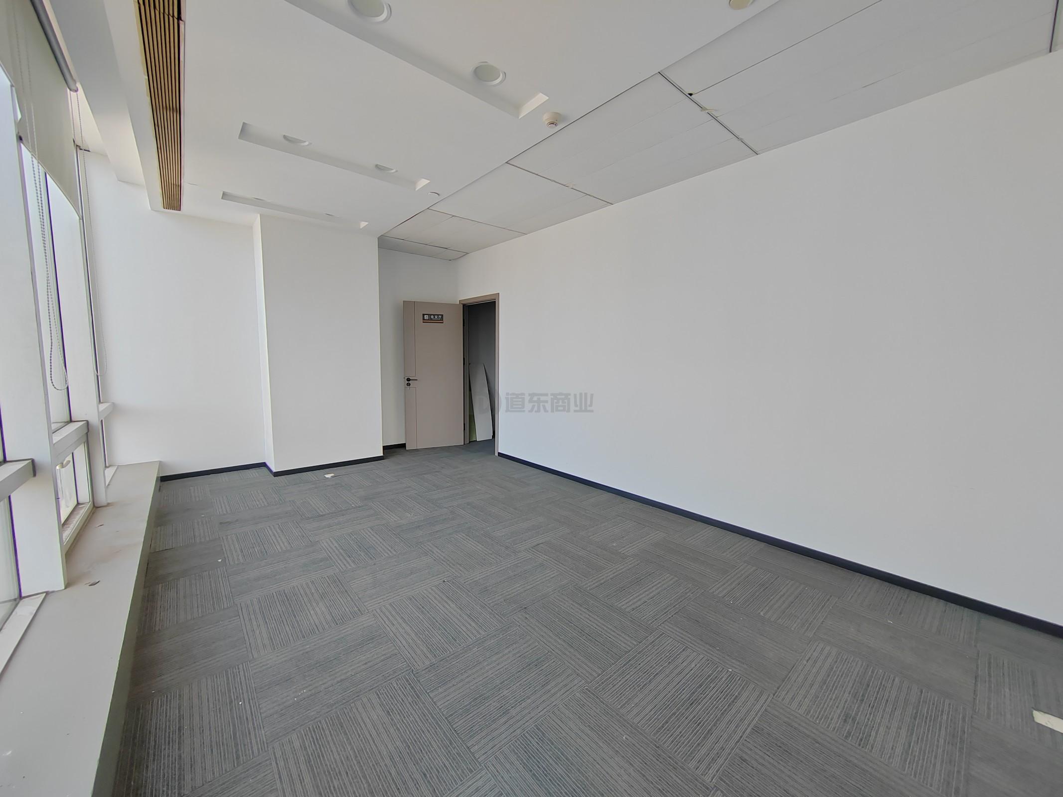 红豆国际广场面积100平