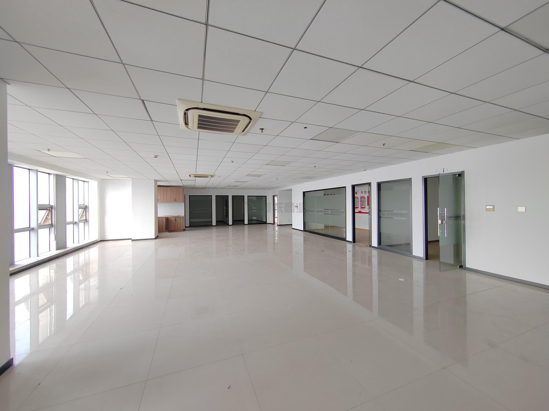 扬名科技创业中心面积341平