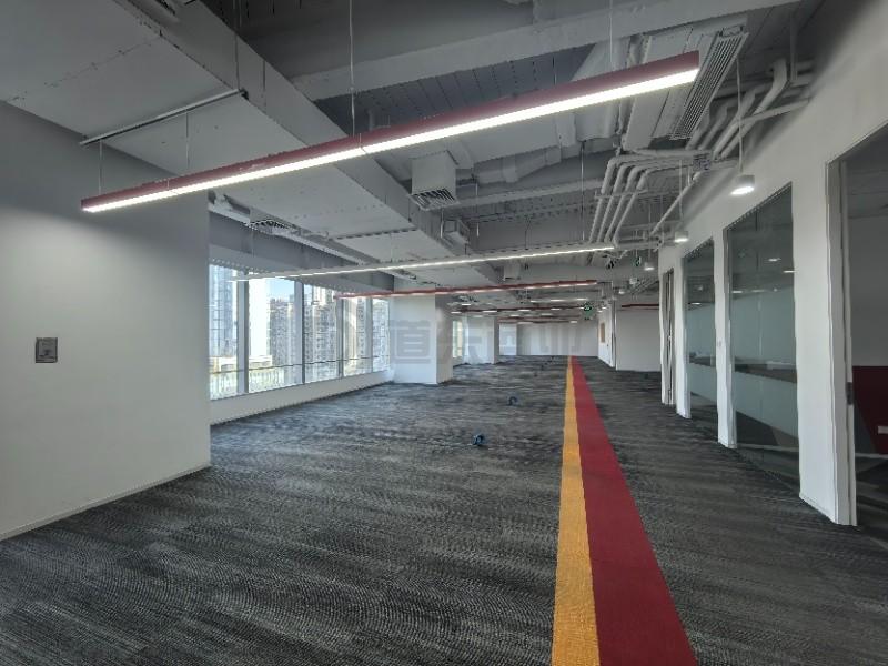 国金中心面积1610平