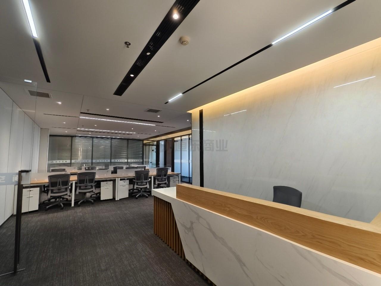 嘉业财富中心355平米办公室出租