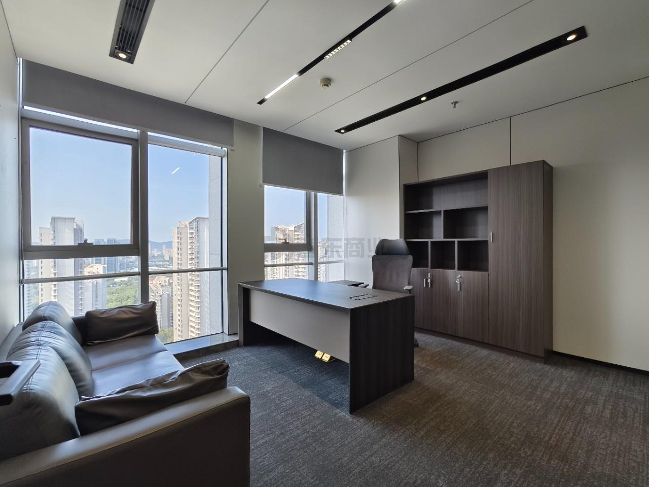 嘉业财富中心面积355平