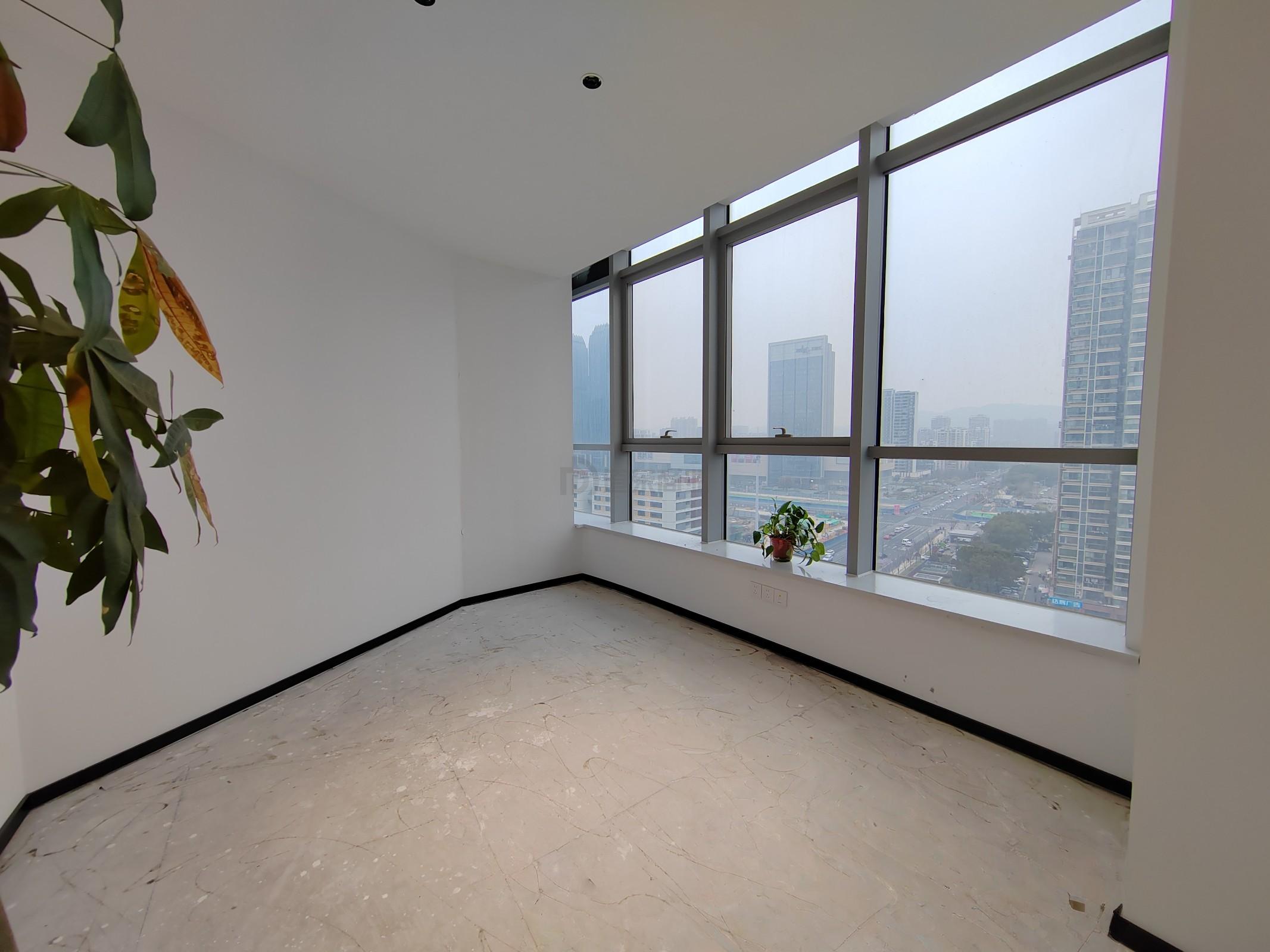 潜心数科大厦面积183平