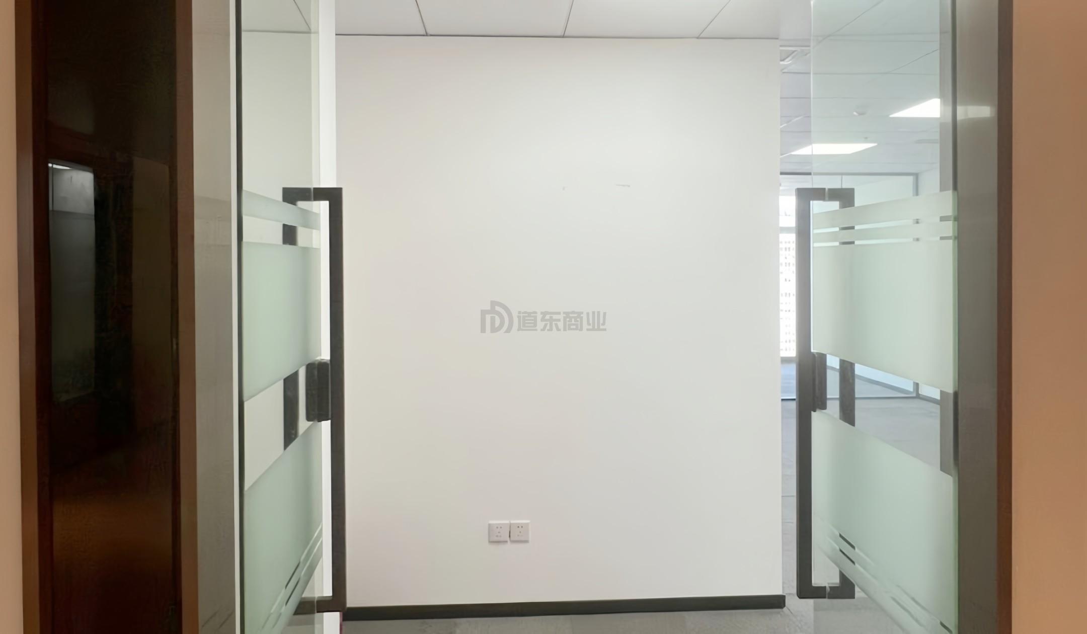 海岸中心面积101平
