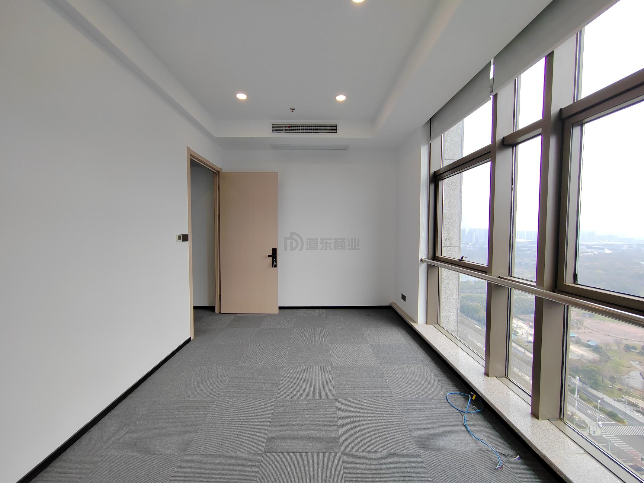 昌兴国际金融大厦面积200平