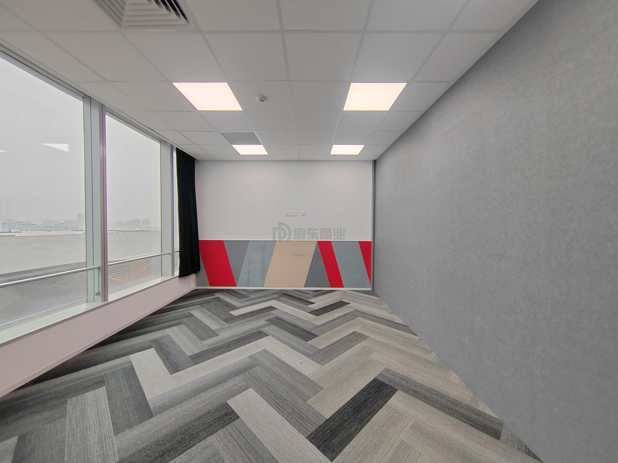 国金中心面积1610平