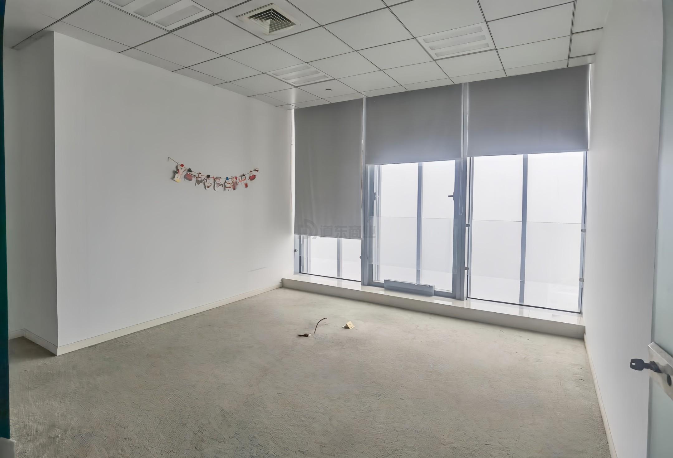 云蝠大厦面积289平