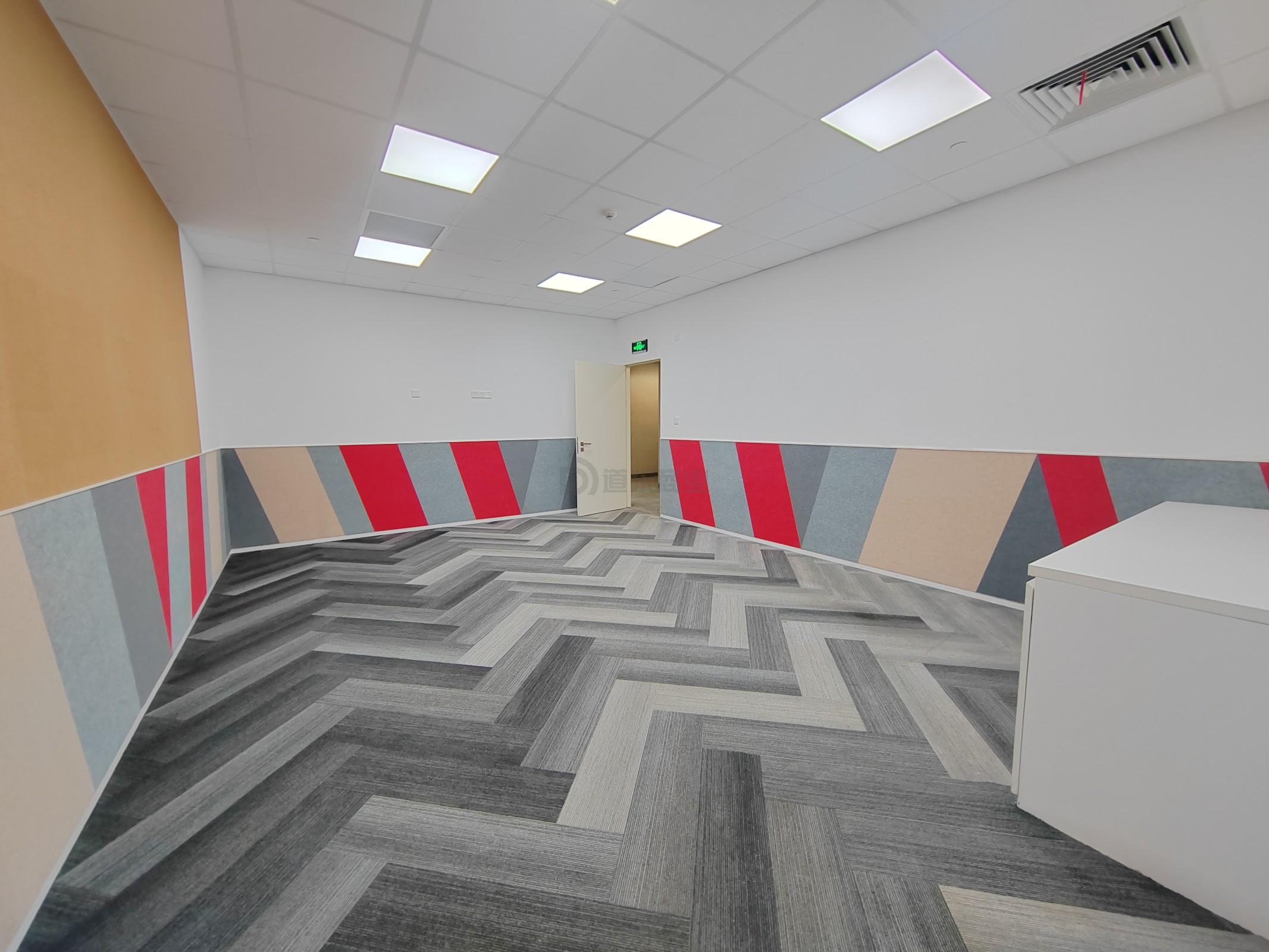 国金中心面积1610平