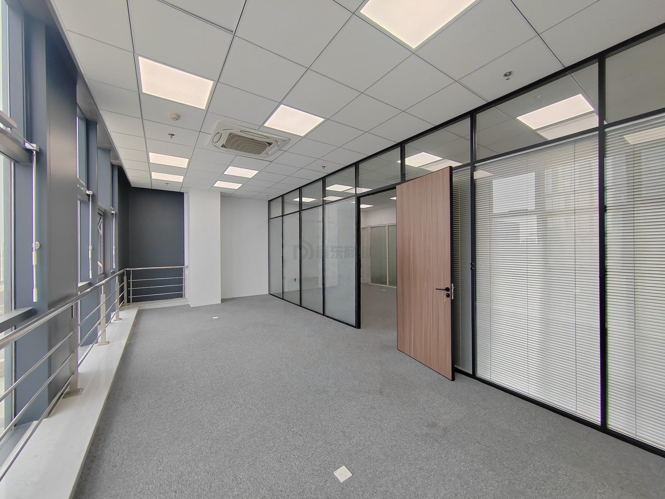 清华创业大厦面积92平