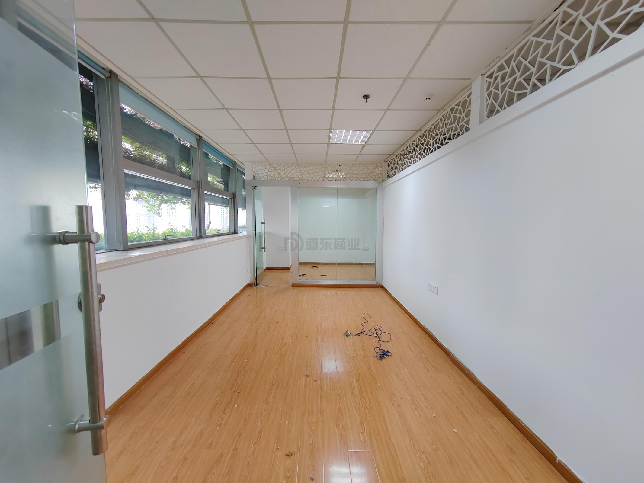 恒韵商务楼面积250平