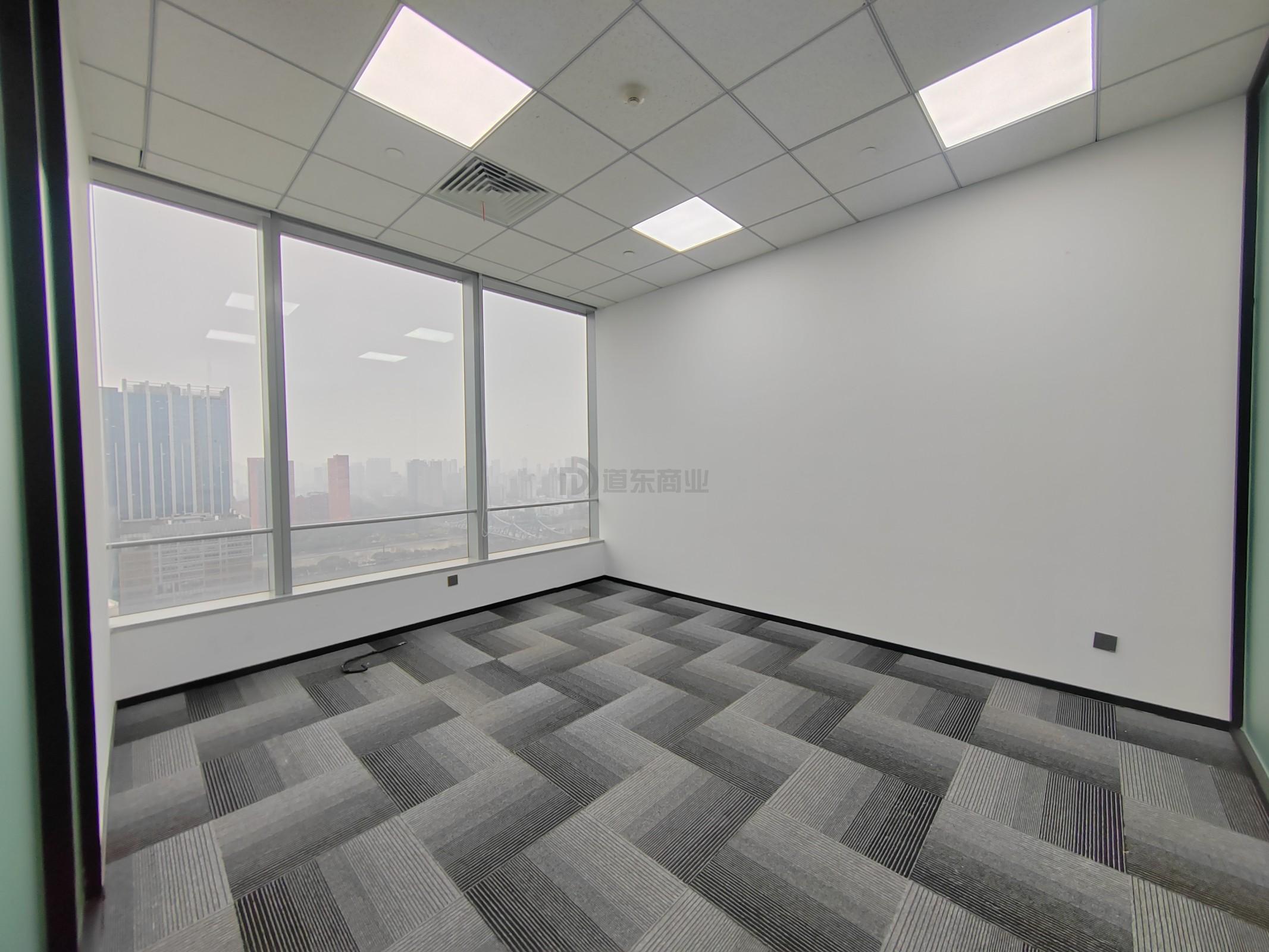 国金中心面积317平