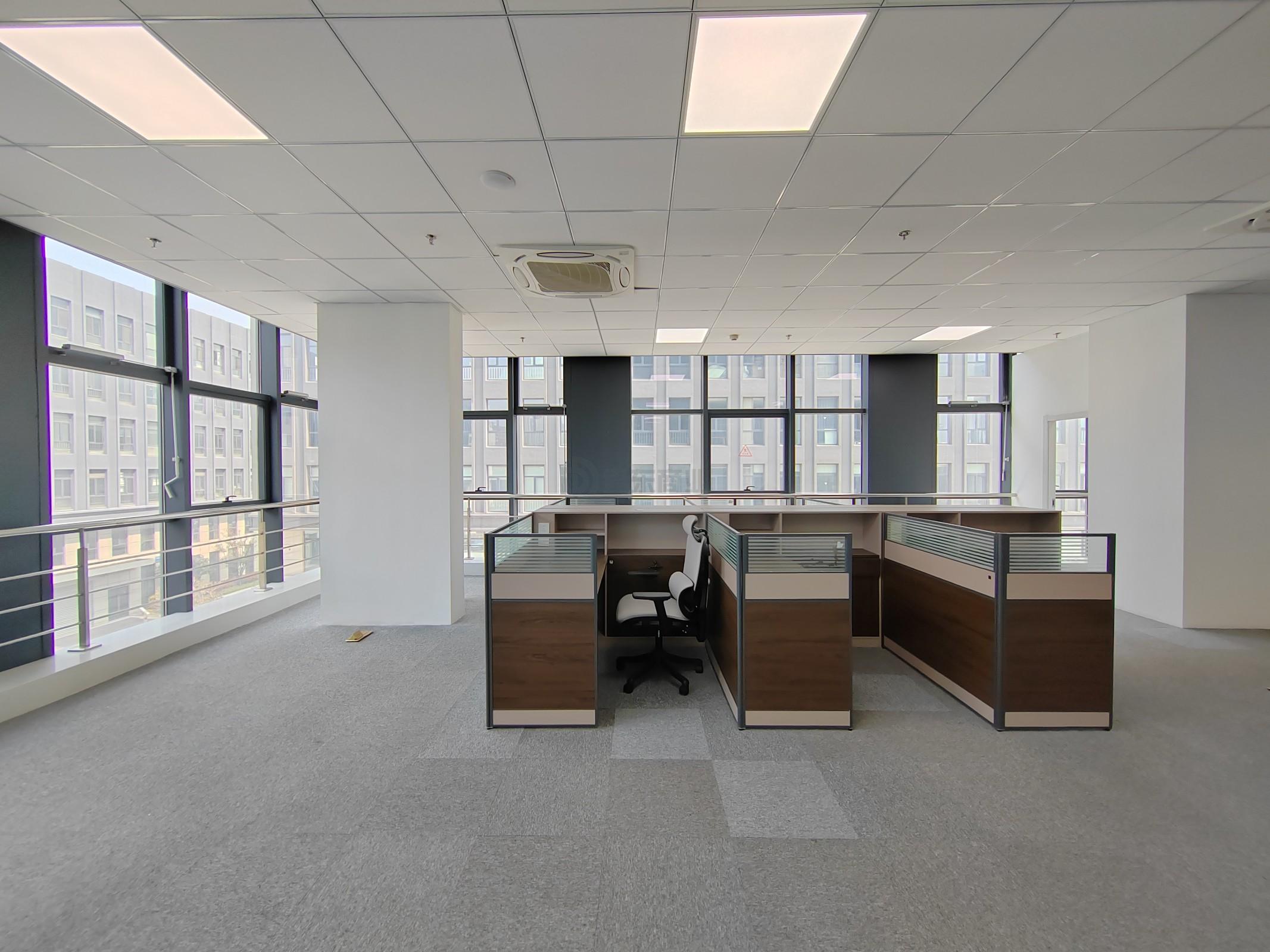 清华创业大厦面积155平