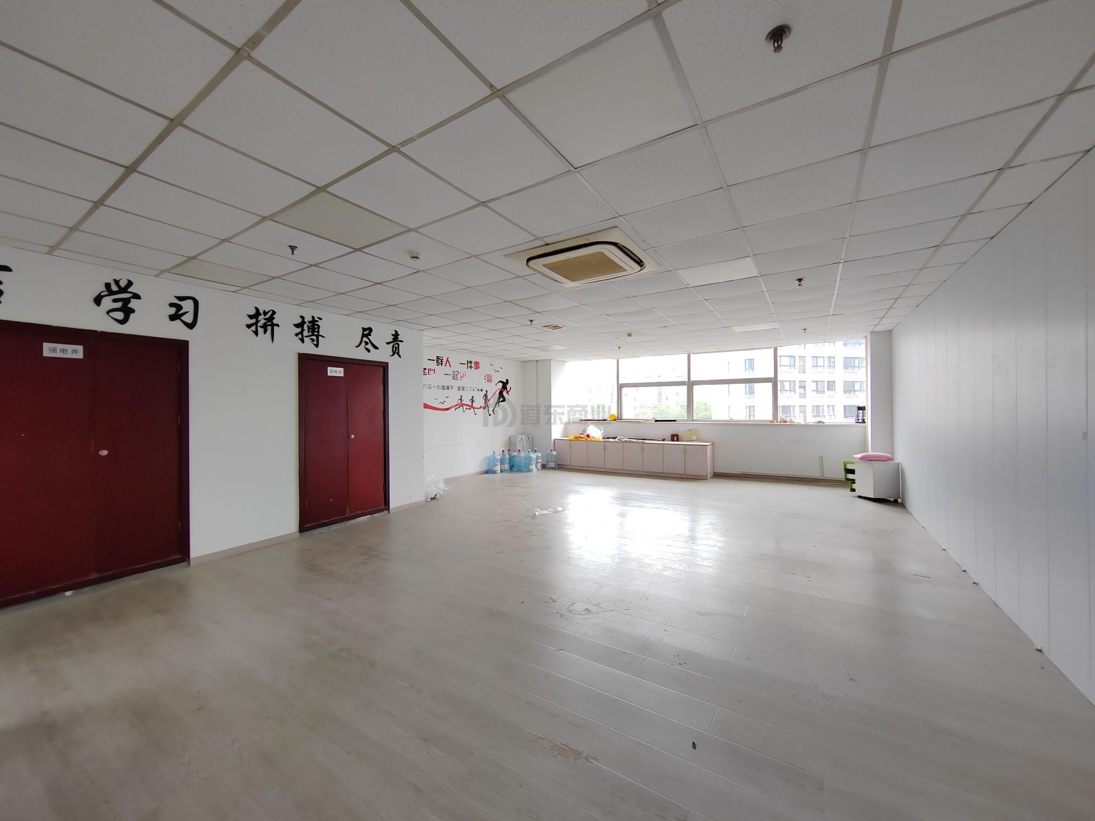 恒韵商务楼面积96平