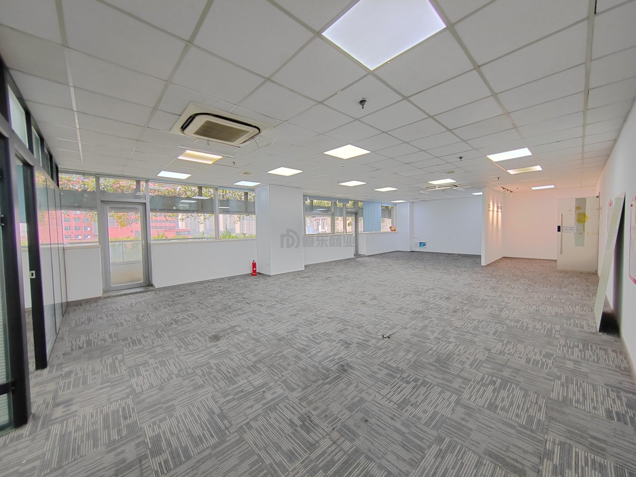 恒韵商务楼面积179平