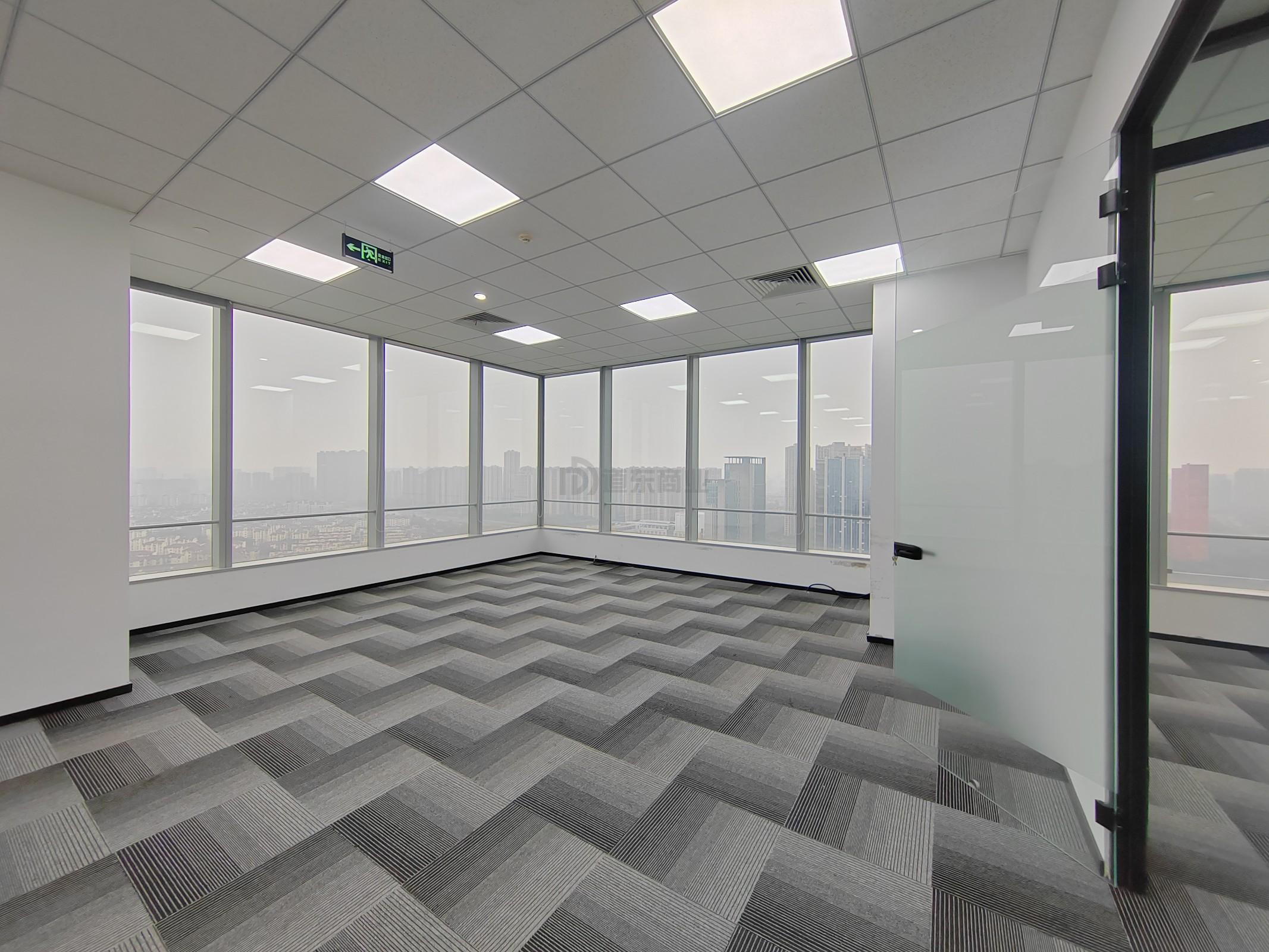 国金中心面积317平