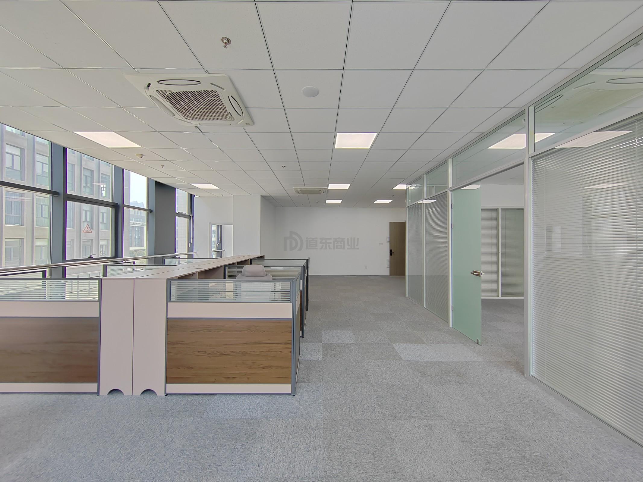 清华创业大厦面积155平