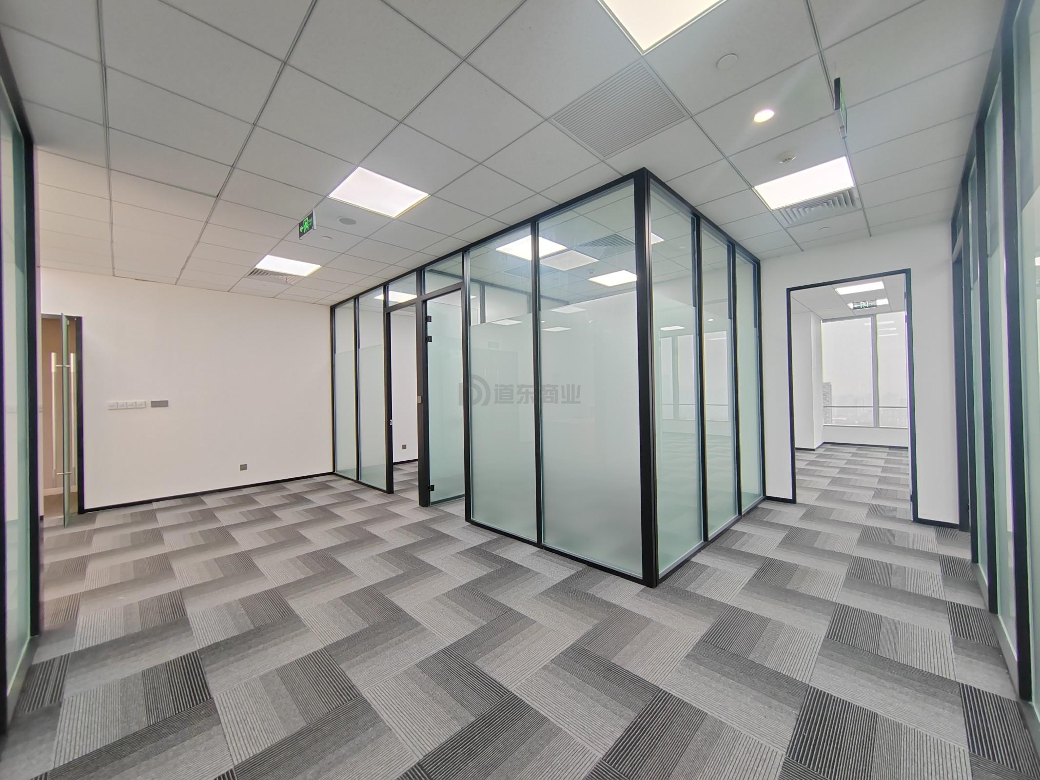 国金中心面积317平