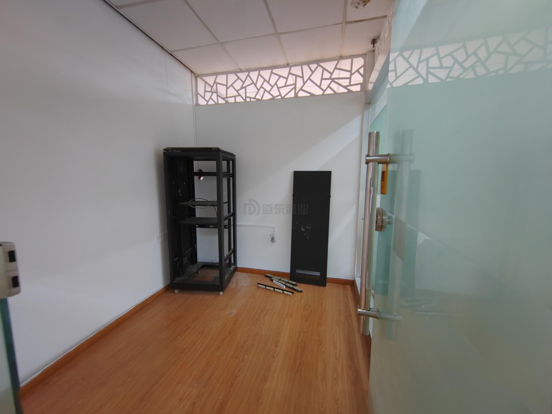 恒韵商务楼面积250平