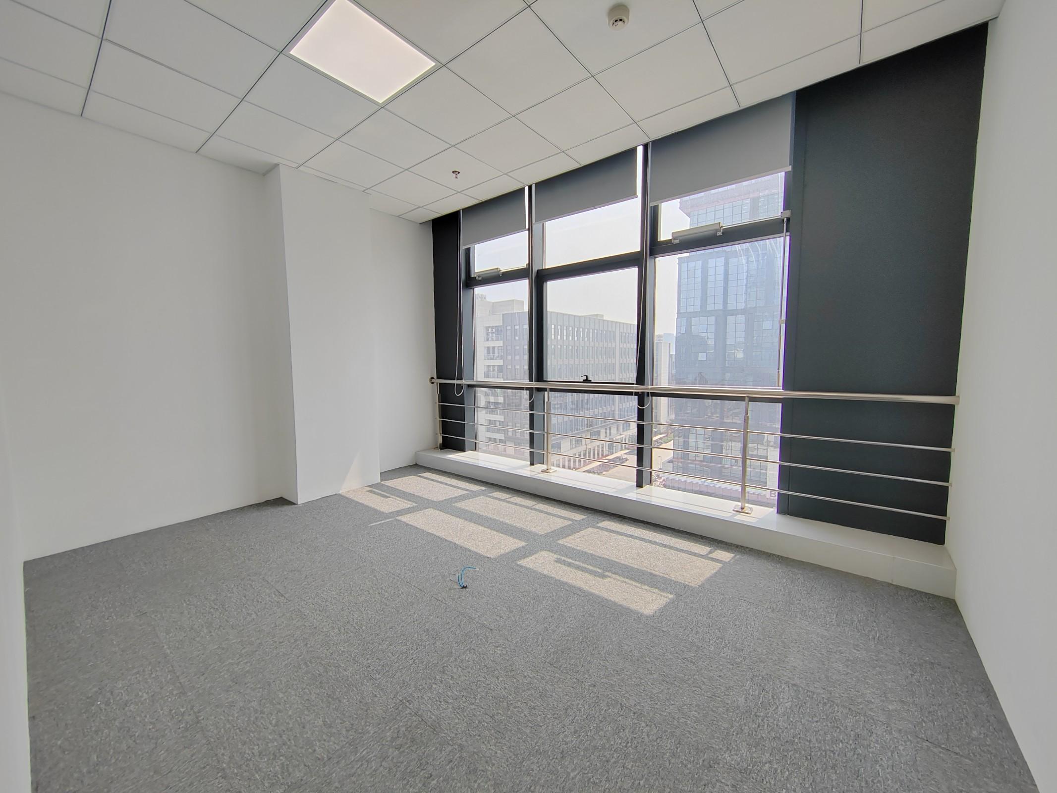 清华创业大厦面积216平