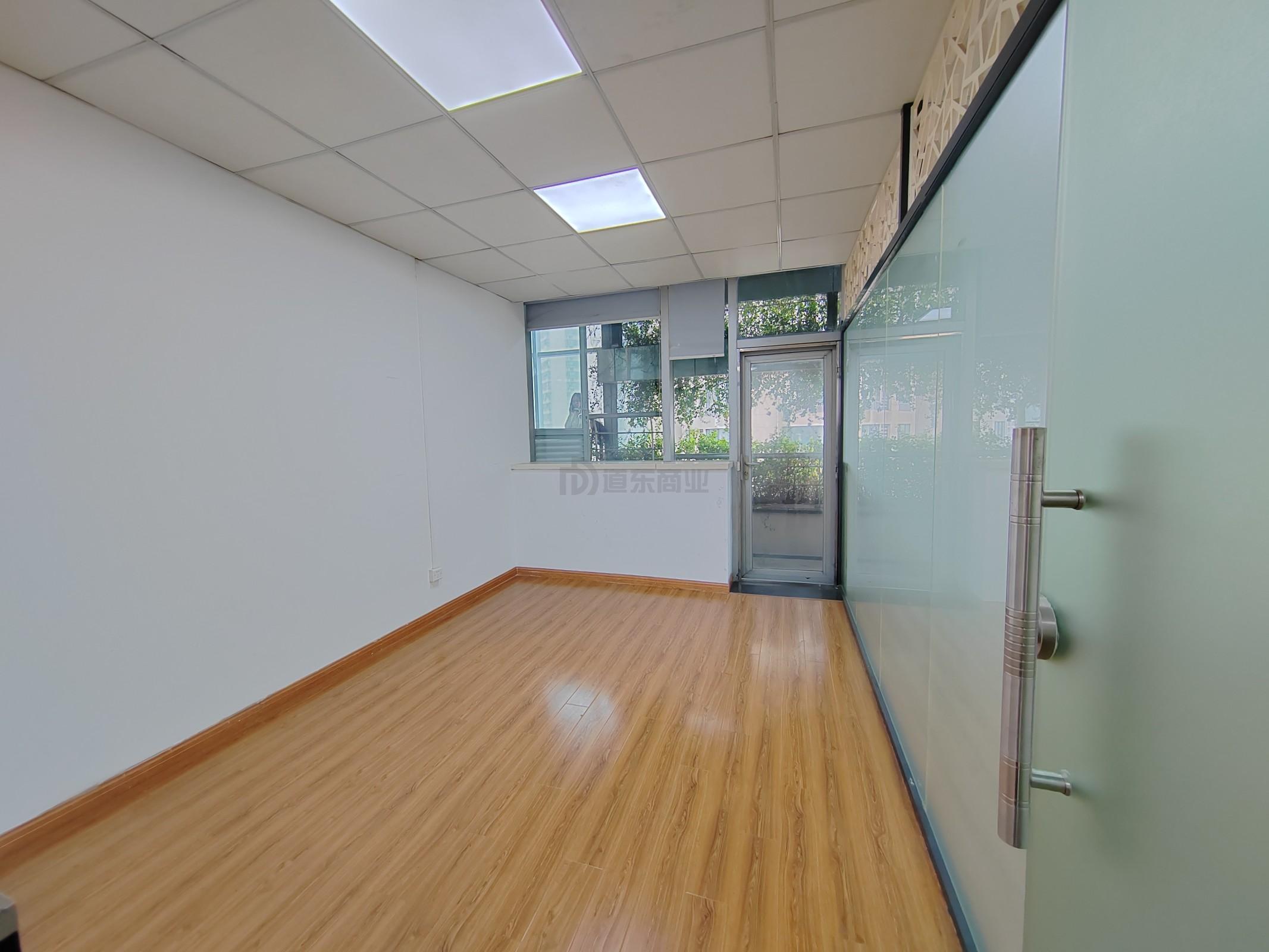 恒韵商务楼面积93平