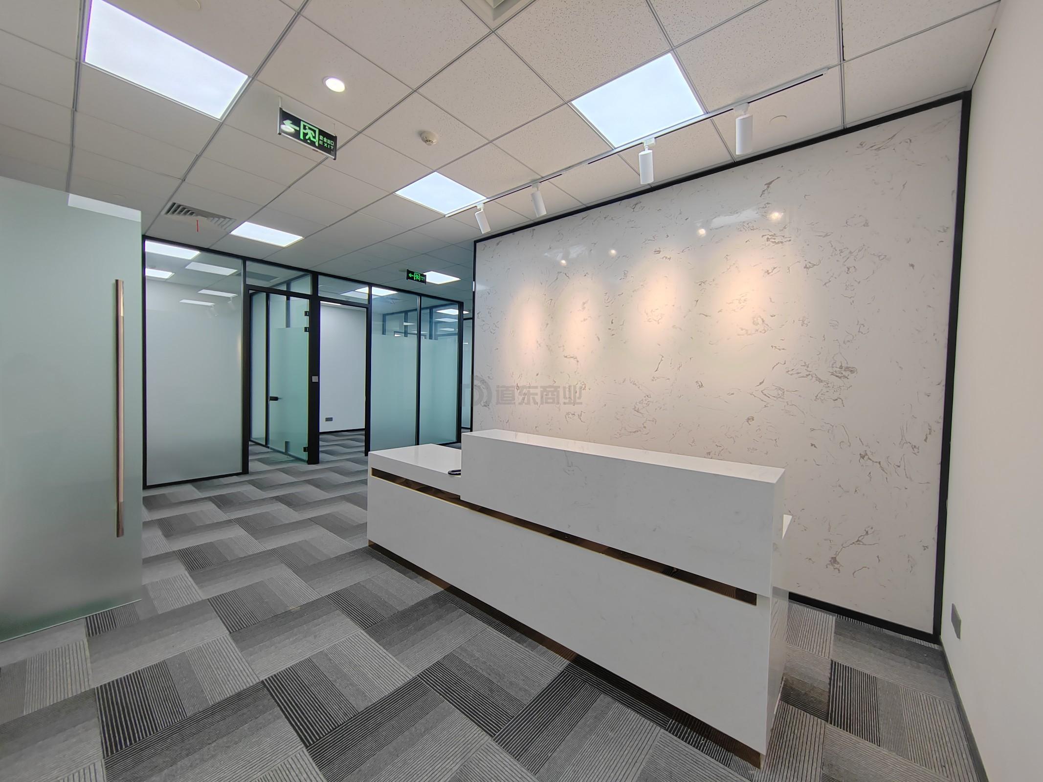 国金中心面积317平